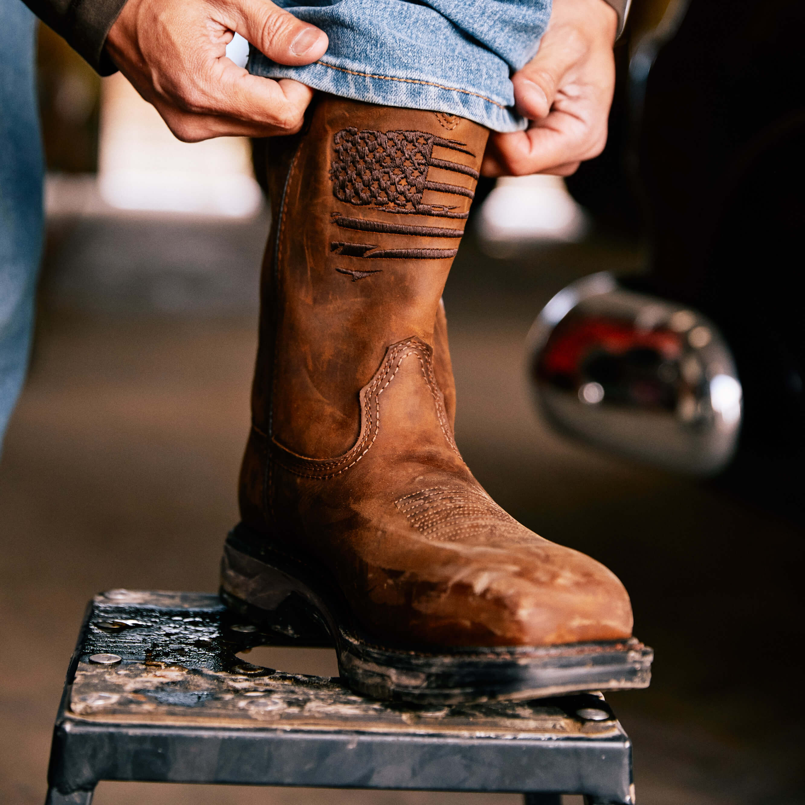 Men's Ariat WorkHog XT Patriot Waterproof Carbon Toe Work Boot - Image 5