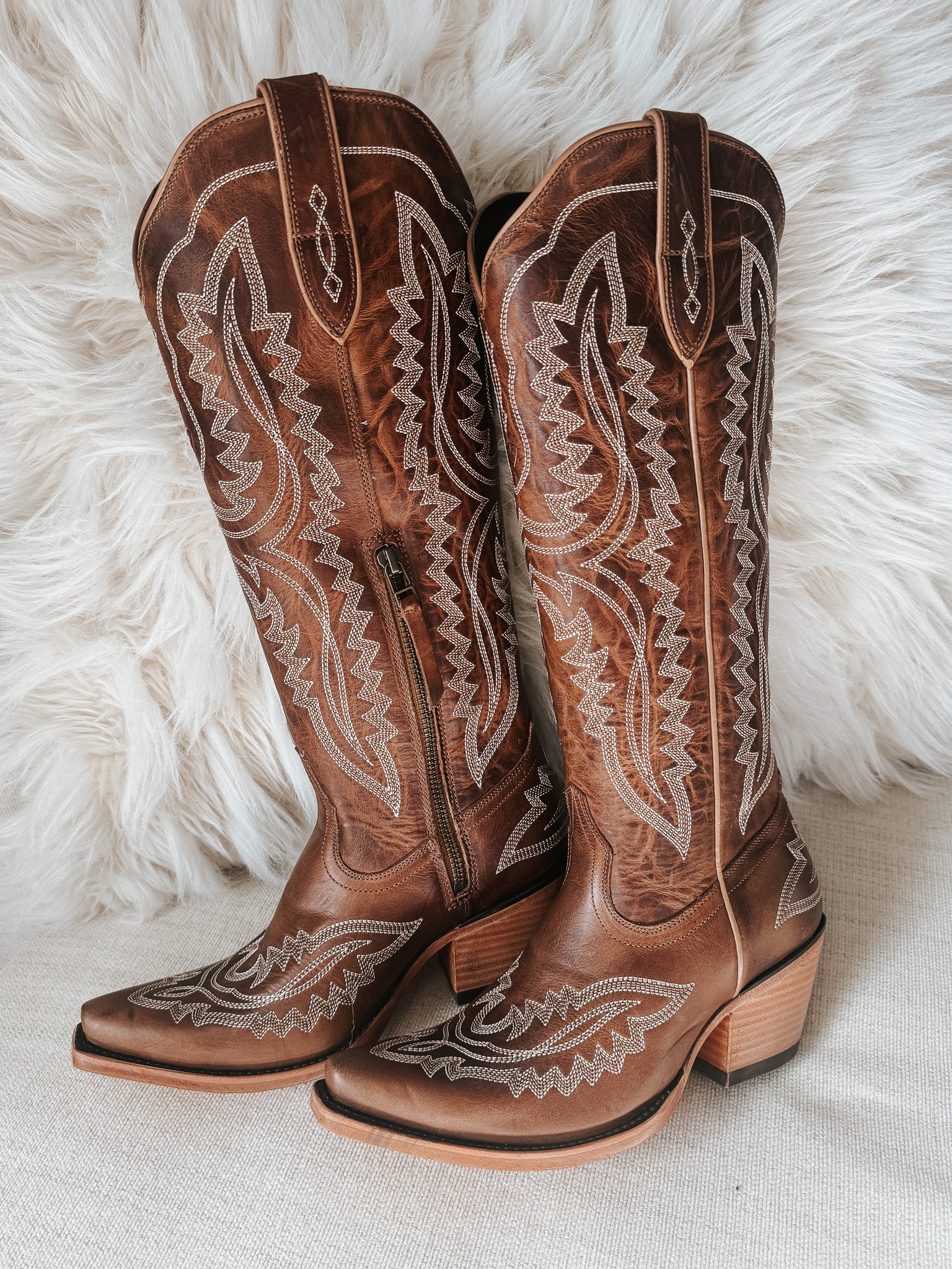 Ariat Women's Casanova Western Boots in Shades of Grain - Image 11