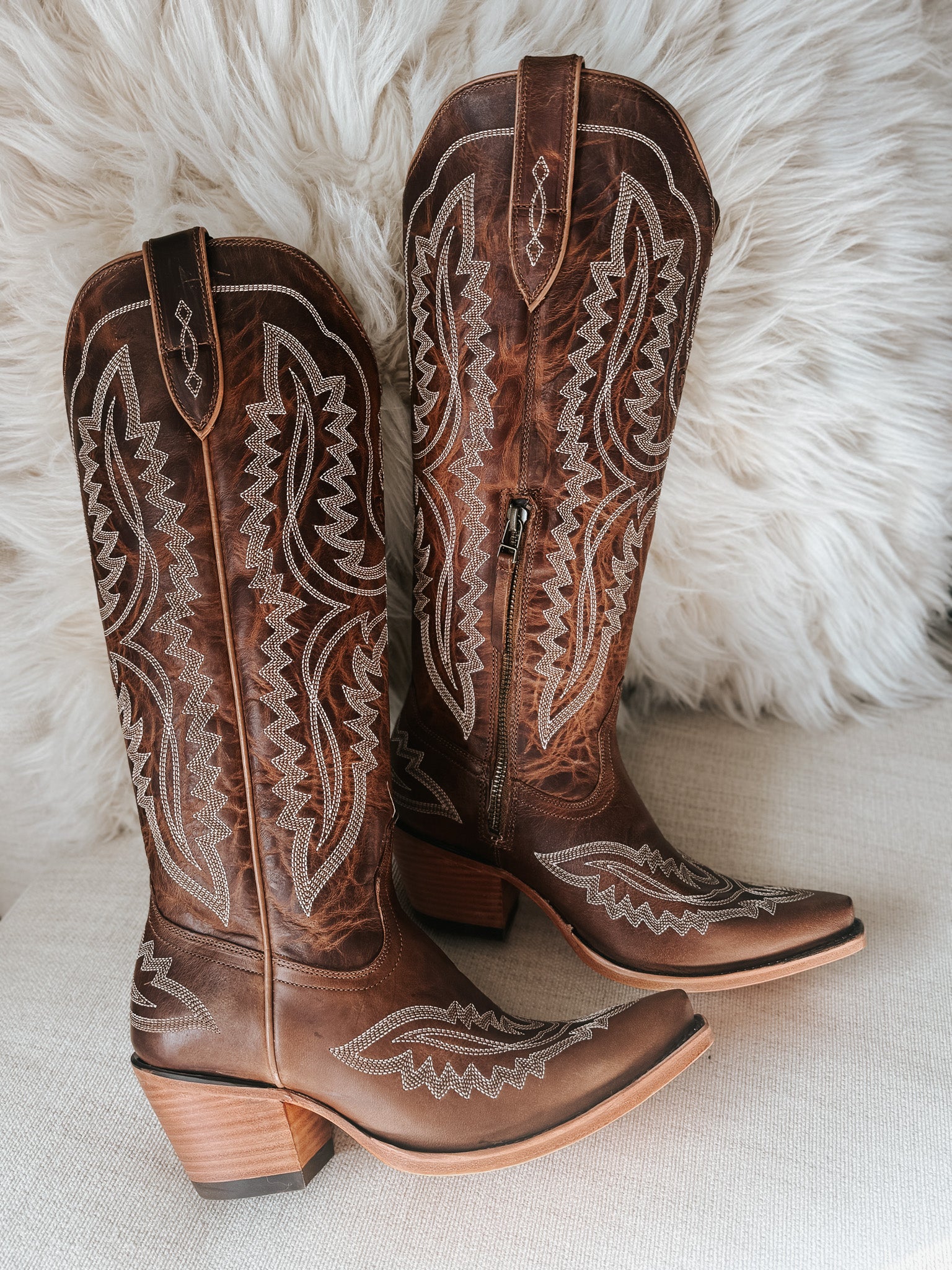 Ariat Women's Casanova Western Boots in Shades of Grain - Image 4