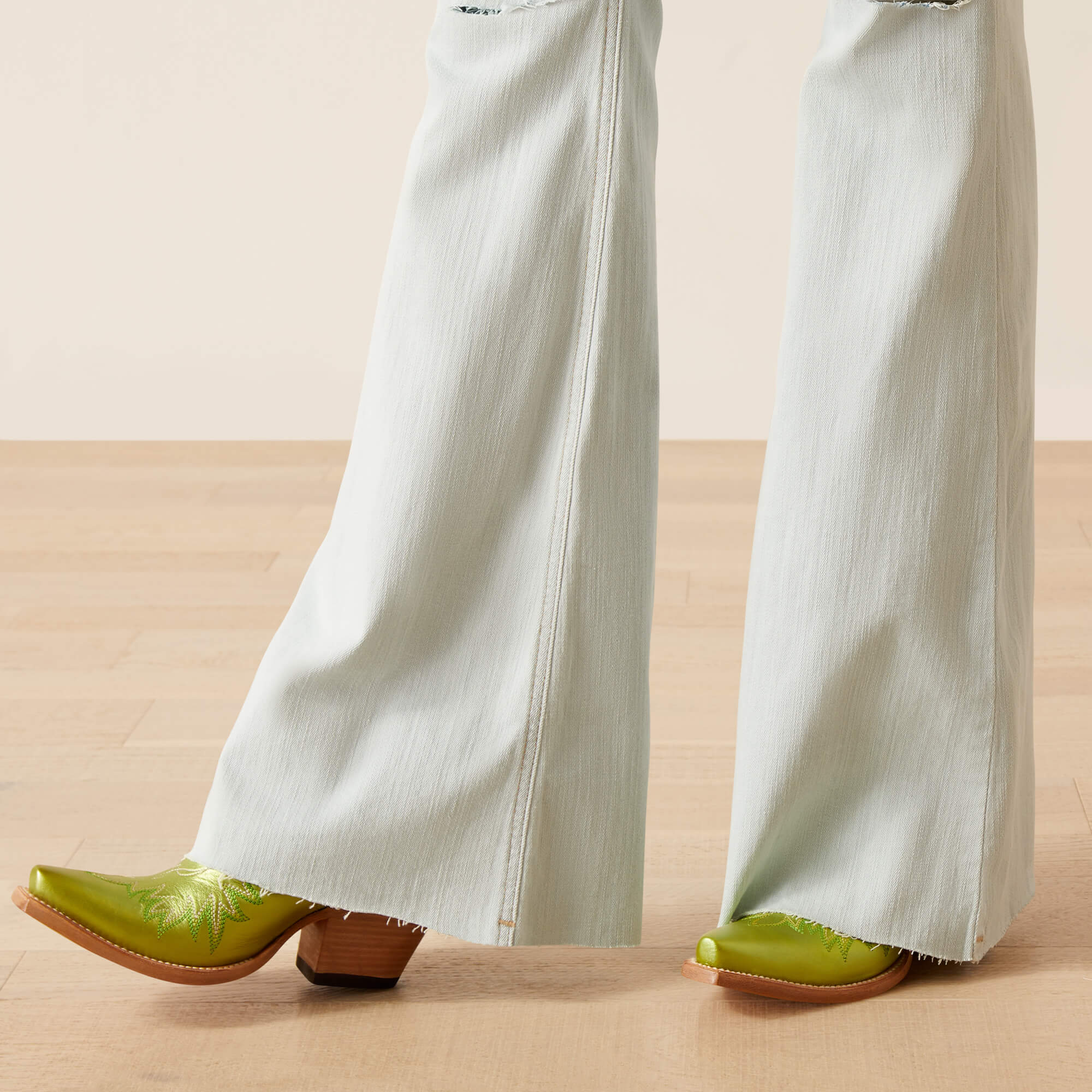 Women's Ariat Perfect Rise Ophelia Flare - Image 9