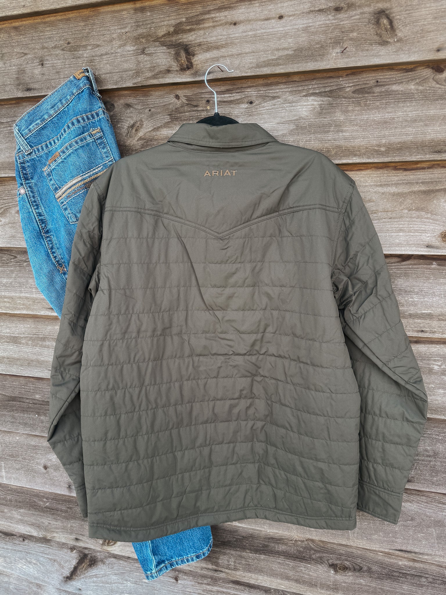 Men's Ariat Quilted Shirt Jacket - Image 10