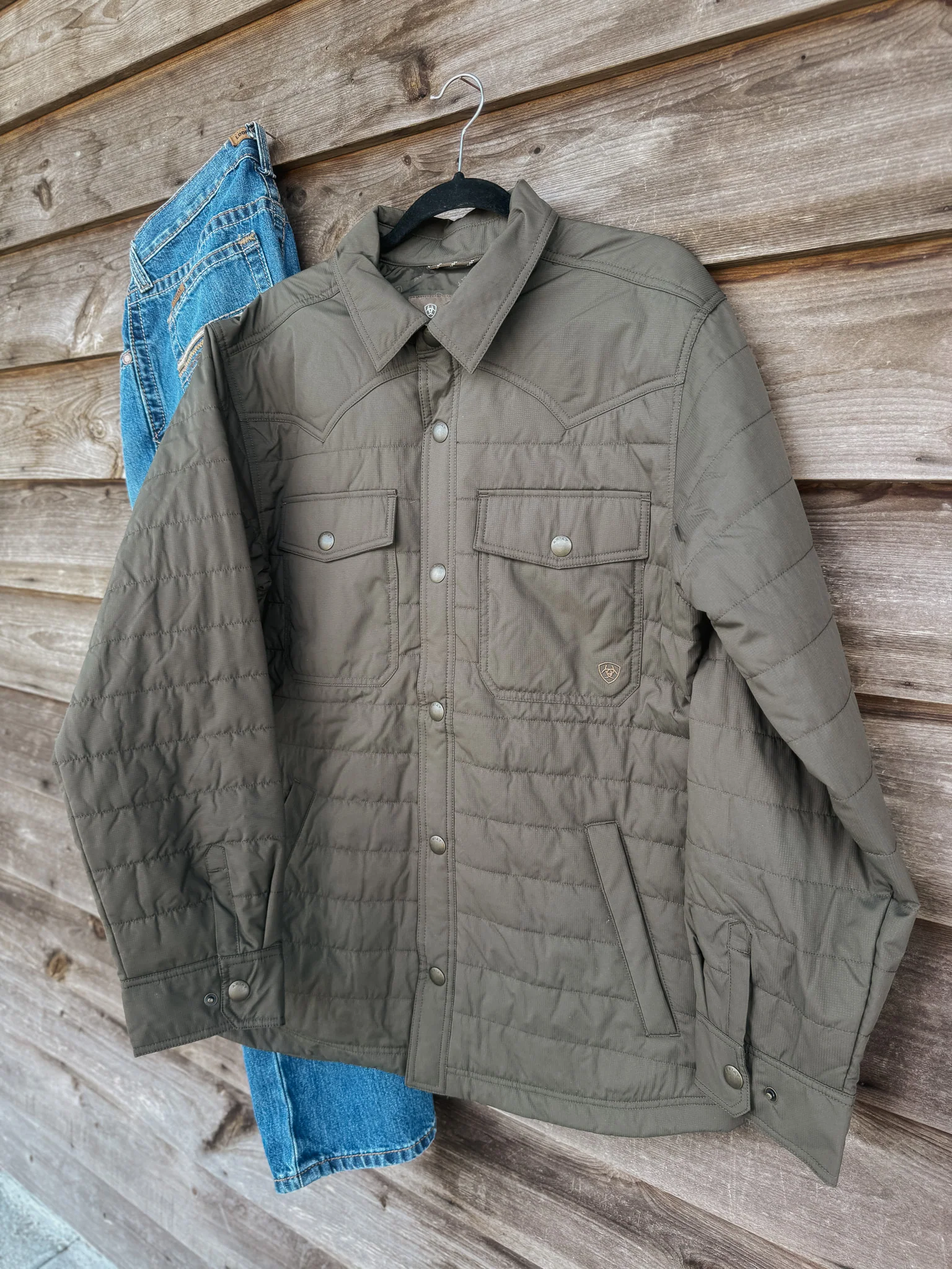 Men's Ariat Quilted Shirt Jacket - Image 7