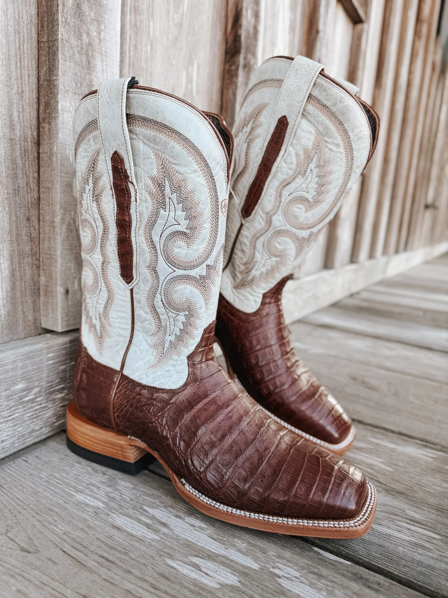 Men's Ariat Classic Callen Wide Square Toe Western Boots - Image 16