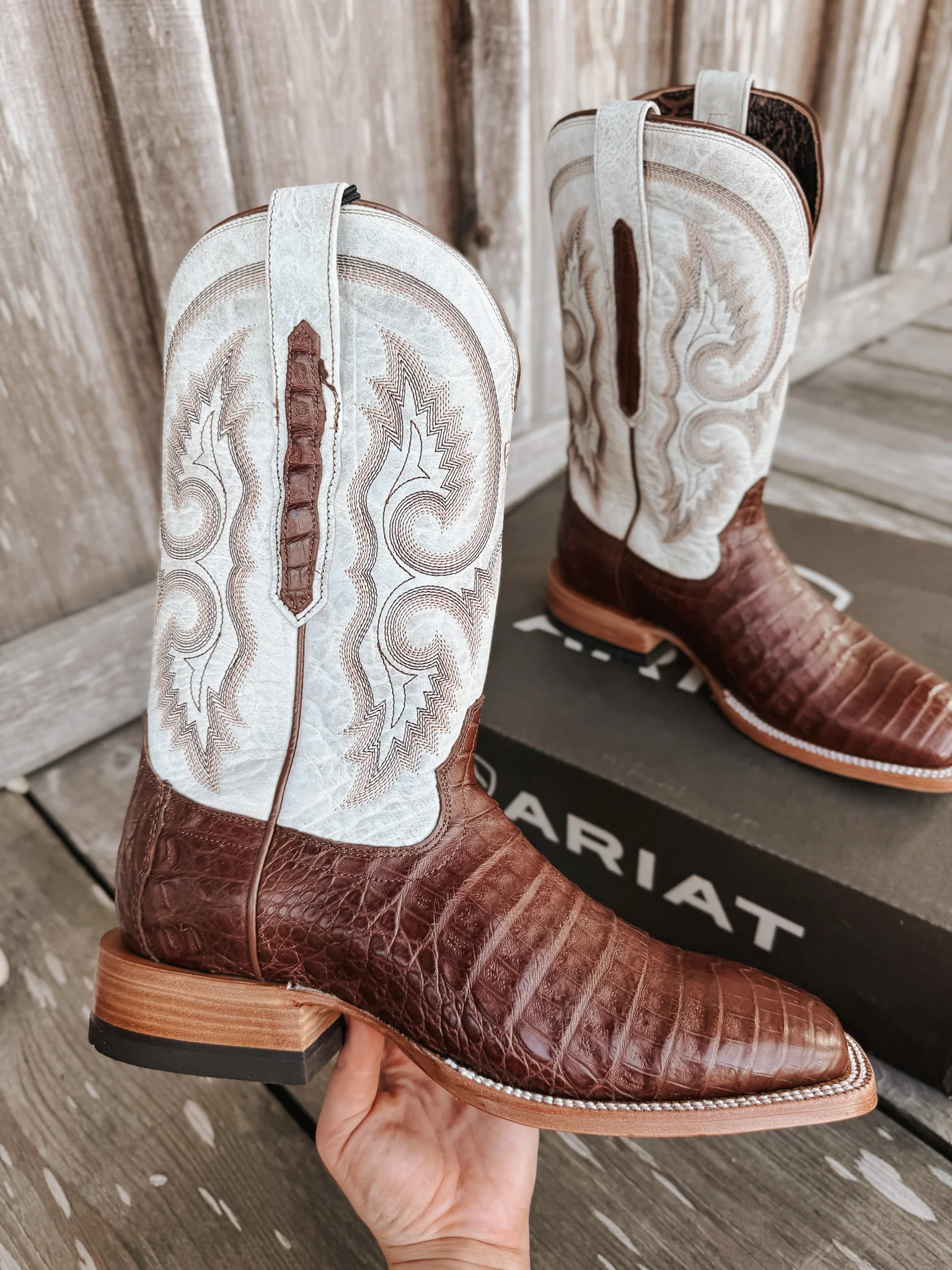 Men's Ariat Classic Callen Wide Square Toe Western Boots - Image 4