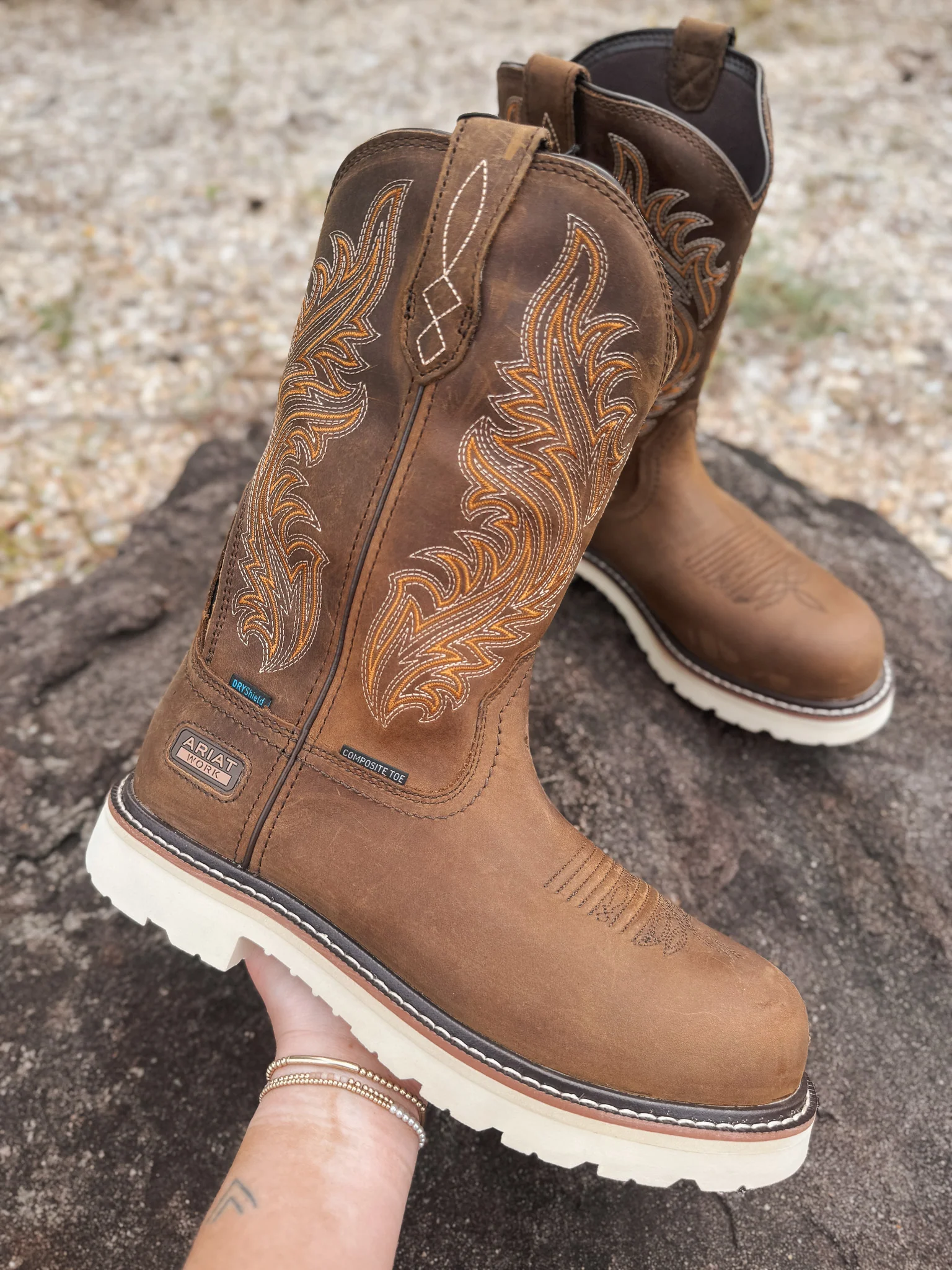 Men's Ariat Activator Argo Waterproof Distressed Brown Round Composite Toe Work Boots - Image 2