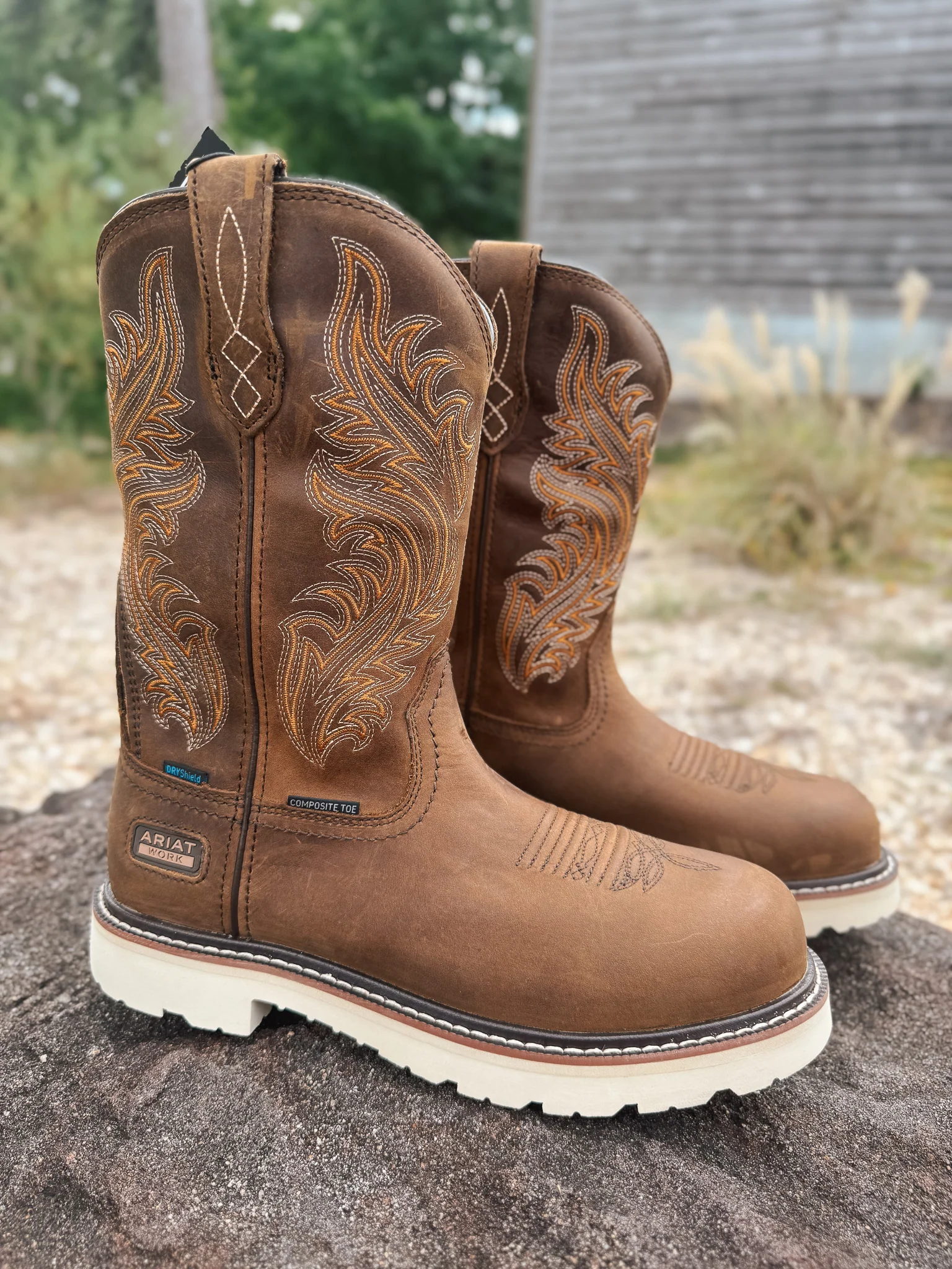 Men's Ariat Activator Argo Waterproof Distressed Brown Round Composite Toe Work Boots - Image 6