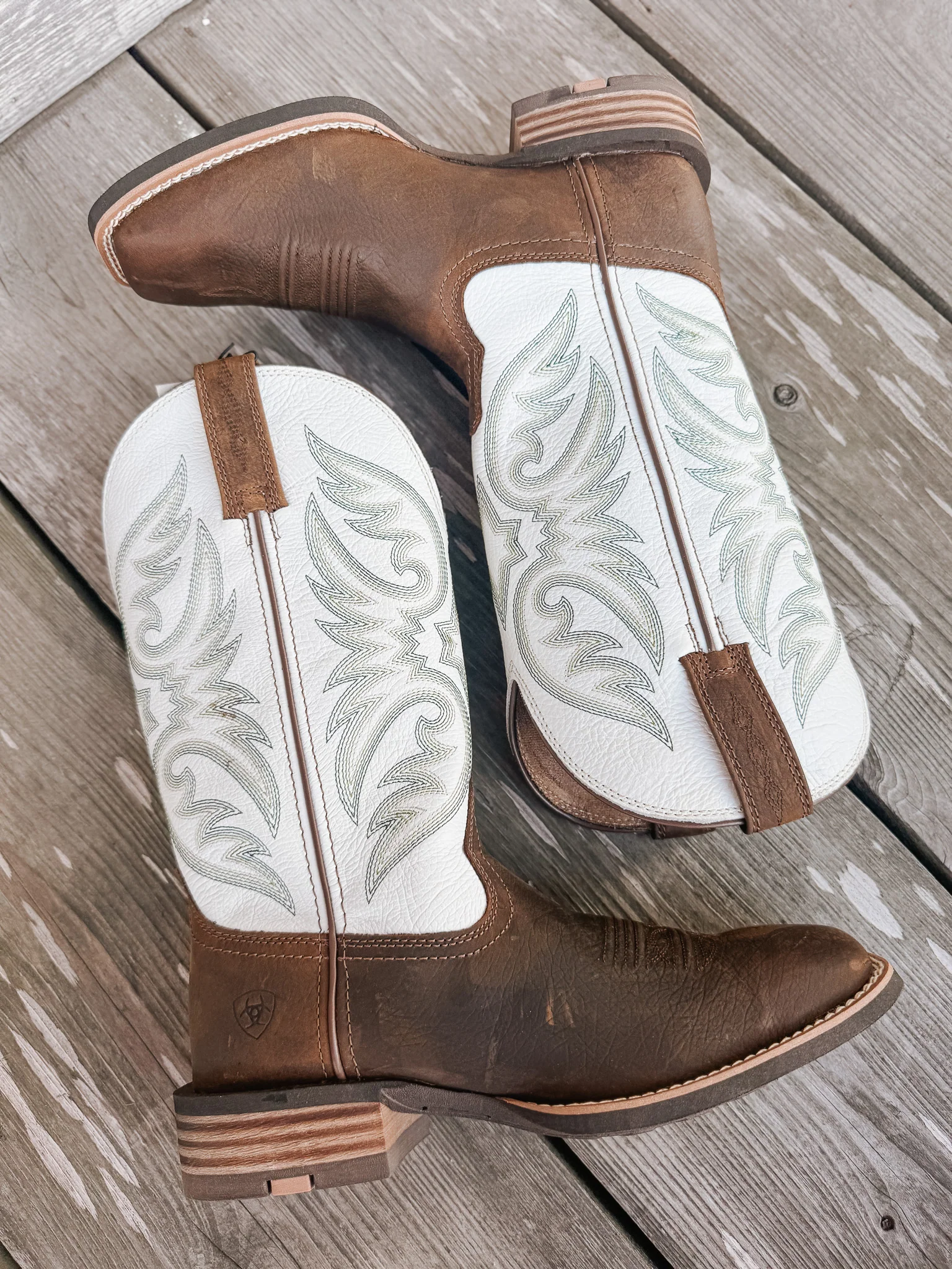 Men's Ariat Ricochet Wide Square Toe Cowboy Boots - Image 4