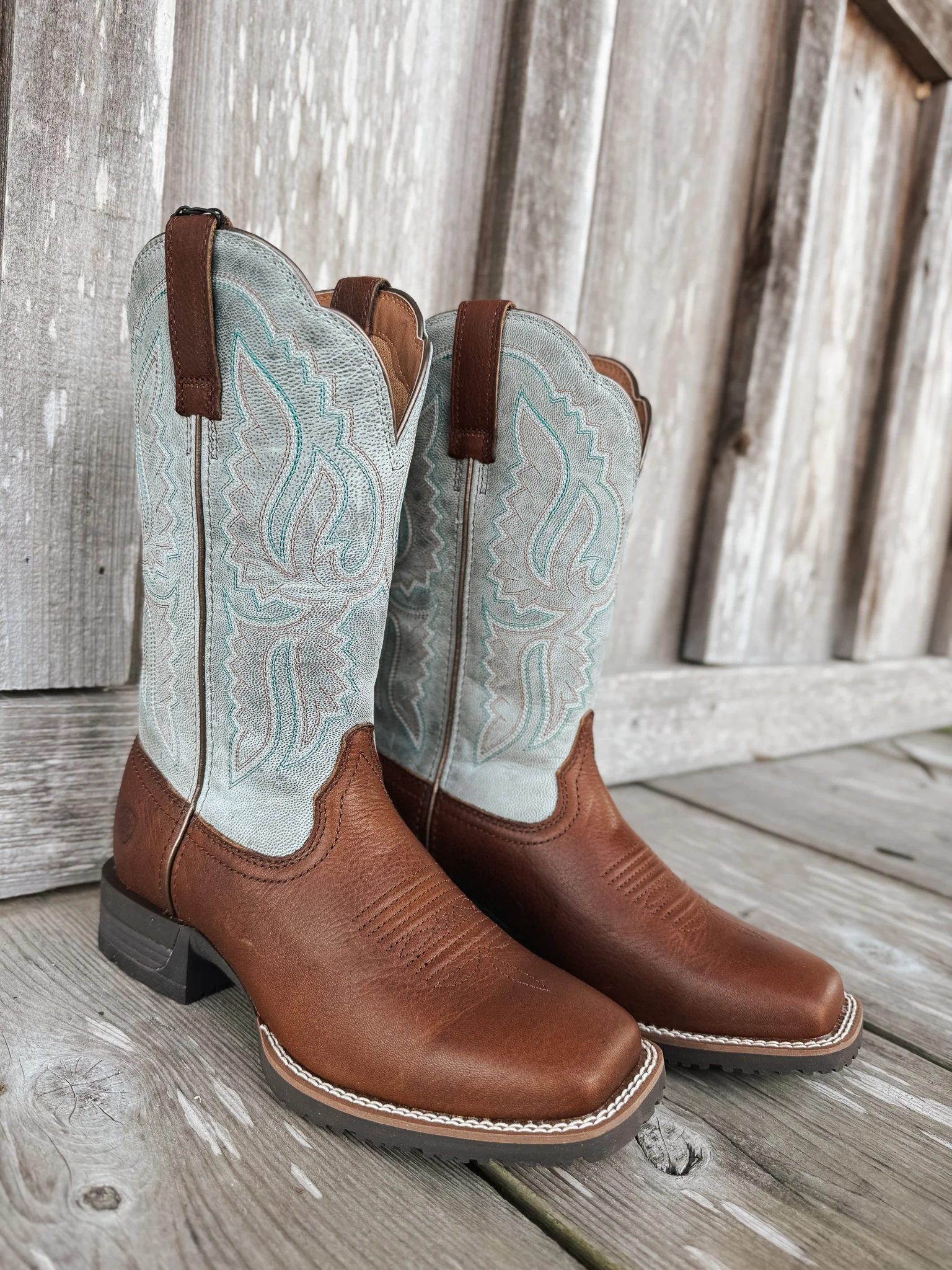 Women's Ariat Hybrid Ranchwork Wide Square Toe Western Boots - Image 14