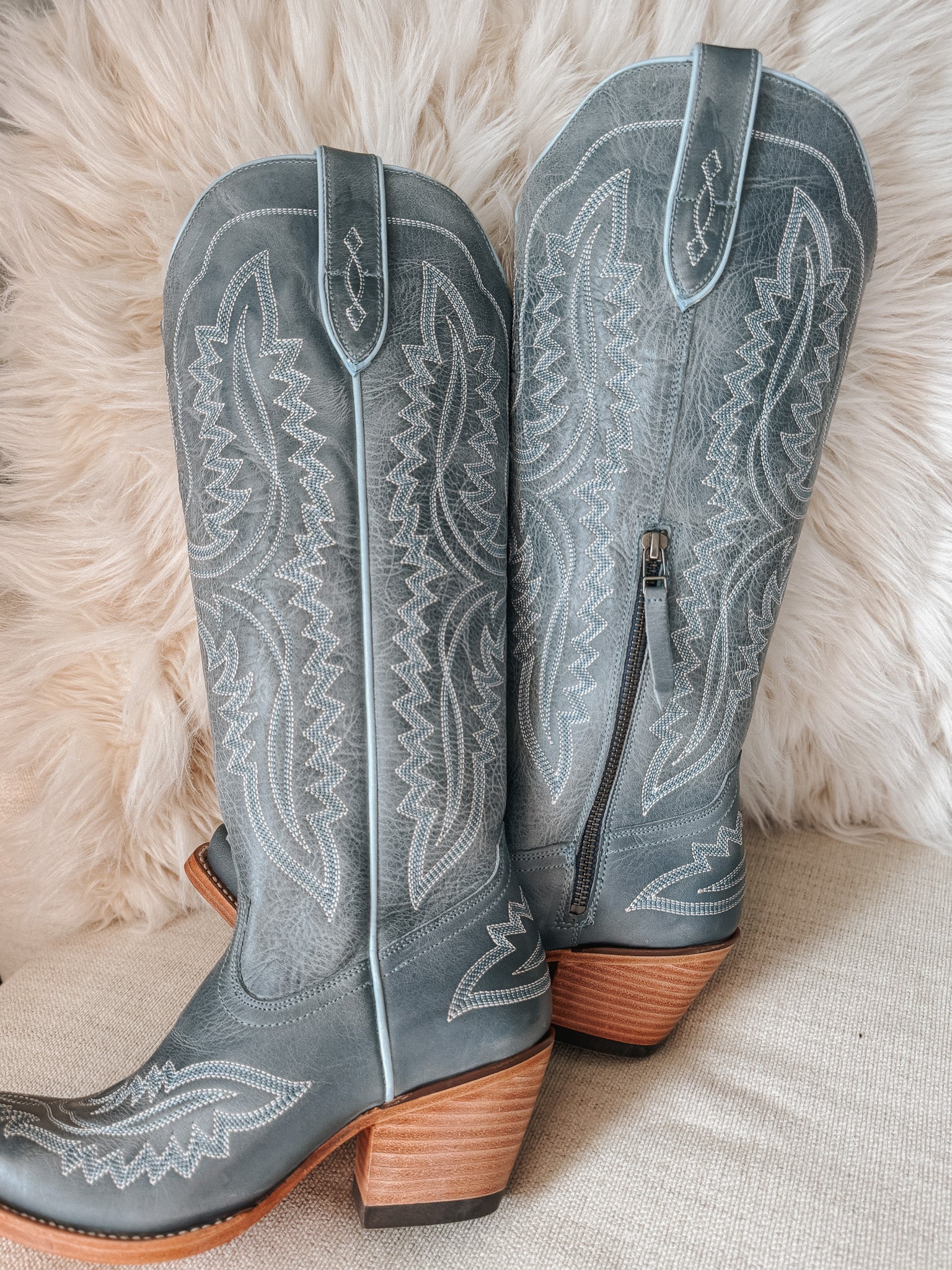 Ariat Women's Casanova Western Boots in Vintage Denim - Image 16