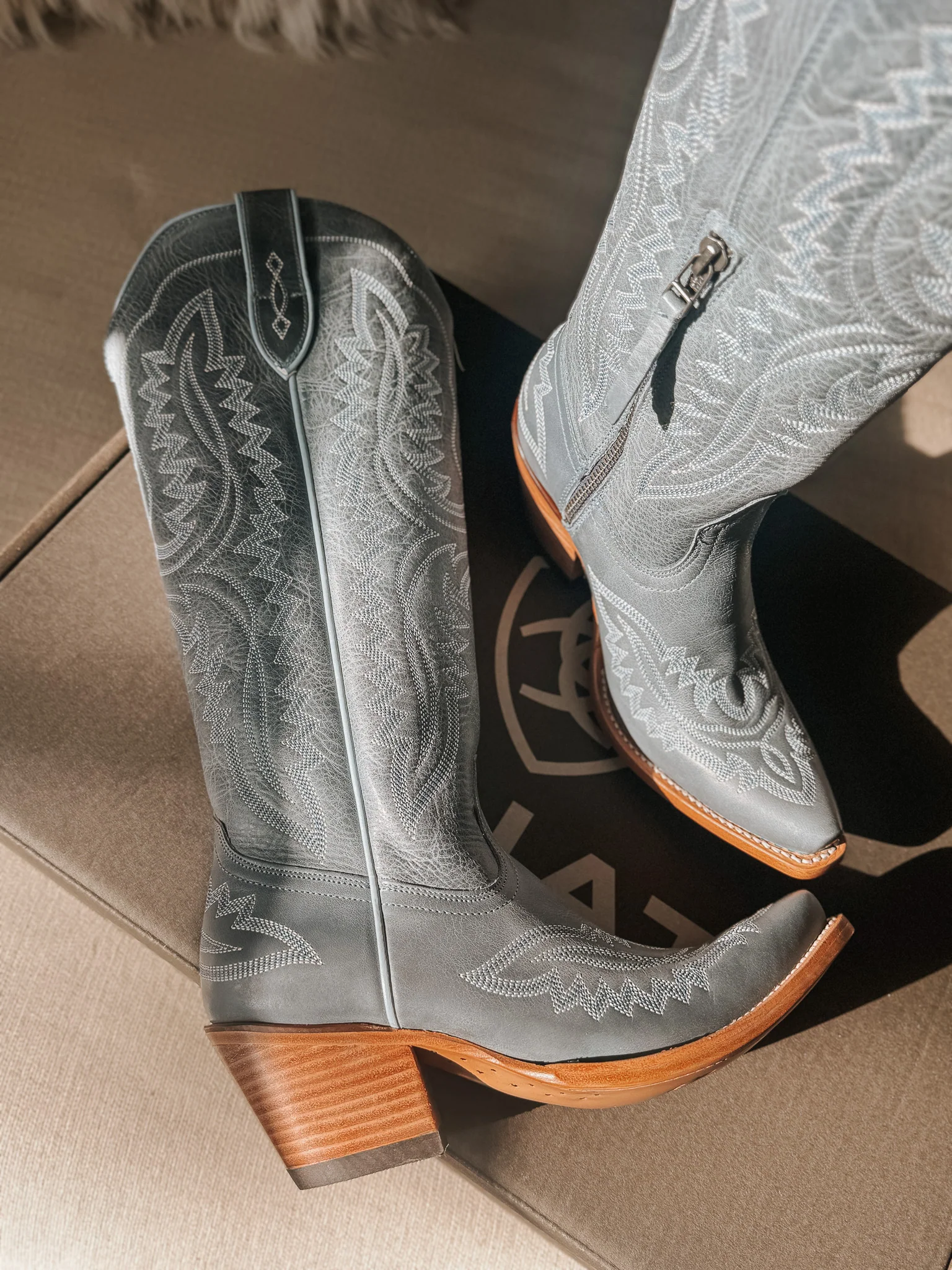 Ariat Women's Casanova Western Boots in Vintage Denim - Image 9
