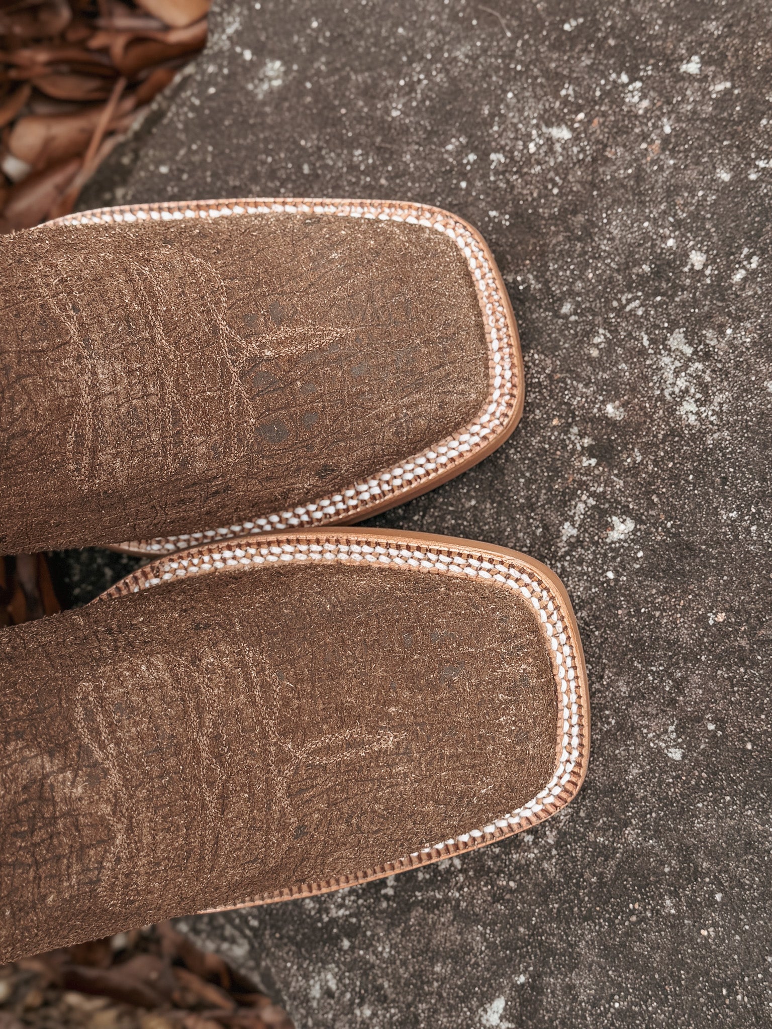 Ariat Men's Cattle Call Wide Square Toe Boots - Image 6