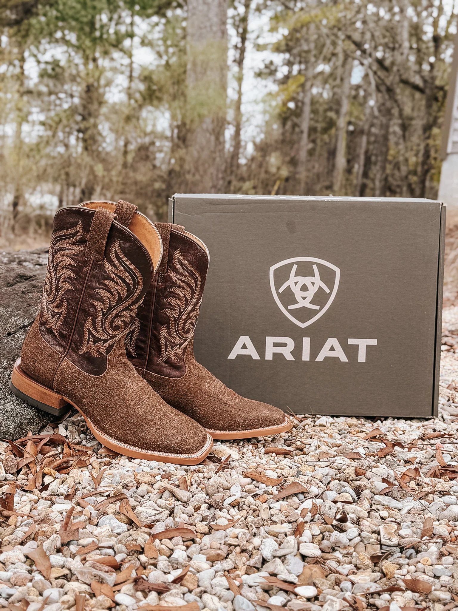 Ariat Men's Cattle Call Wide Square Toe Boots - Image 9