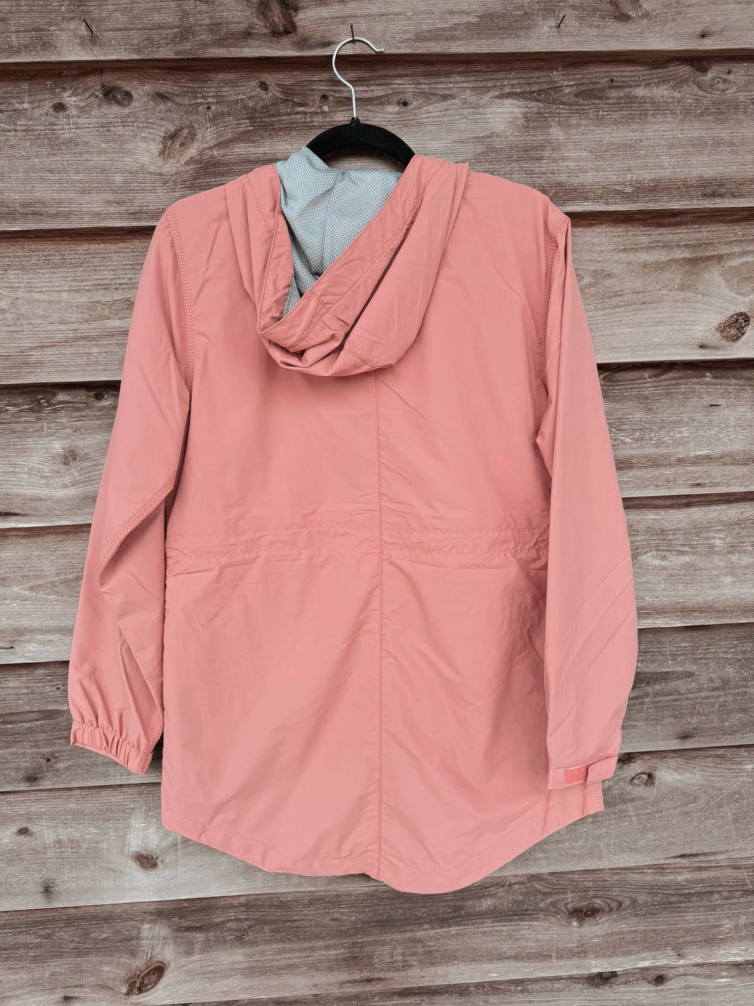 Carhartt Women's Rain Defender Relaxed Fit Lightweight Coat in Rose - Image 6