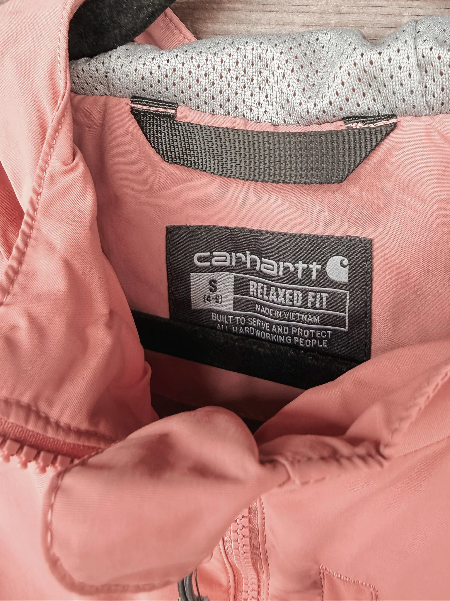 Carhartt Women's Rain Defender Relaxed Fit Lightweight Coat in Rose - Image 7