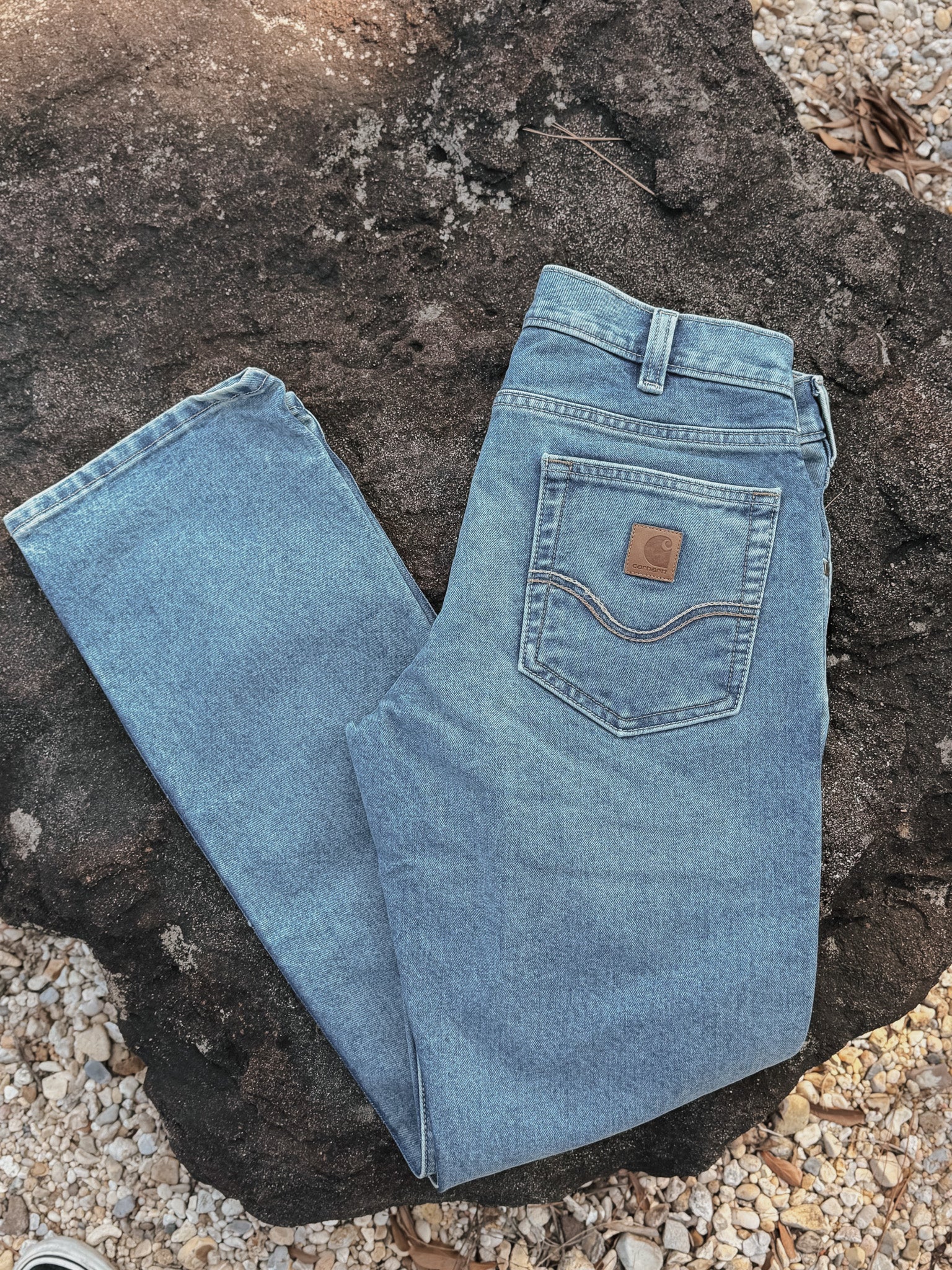 Carhartt Men's Relaxed Bootcut Rugged Flex® Jeans in Bluestem - Image 8