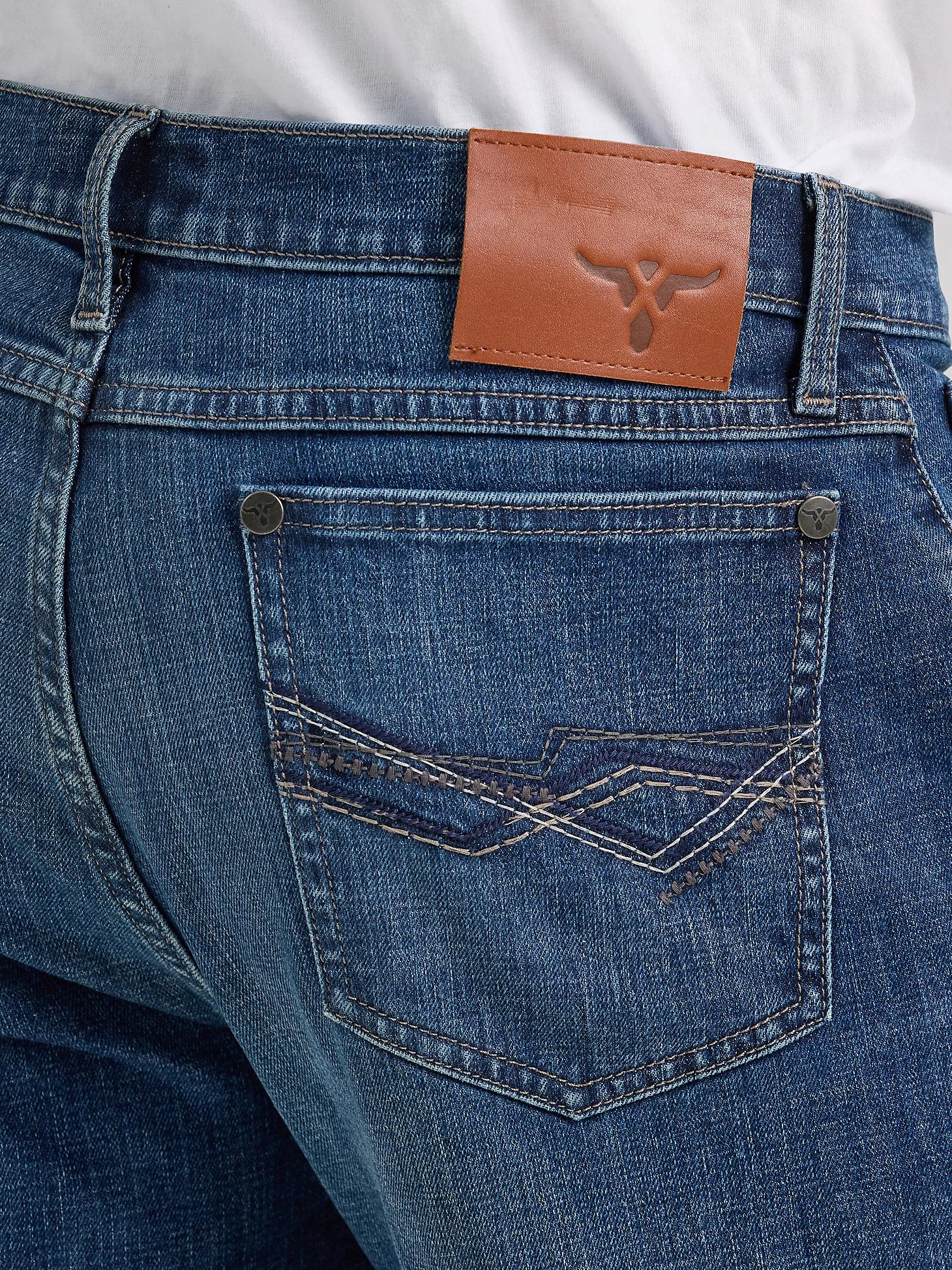 MEN'S WRANGLER® 20X® NO. 42 VINTAGE BOOTCUT JEAN IN HARPER - Image 4