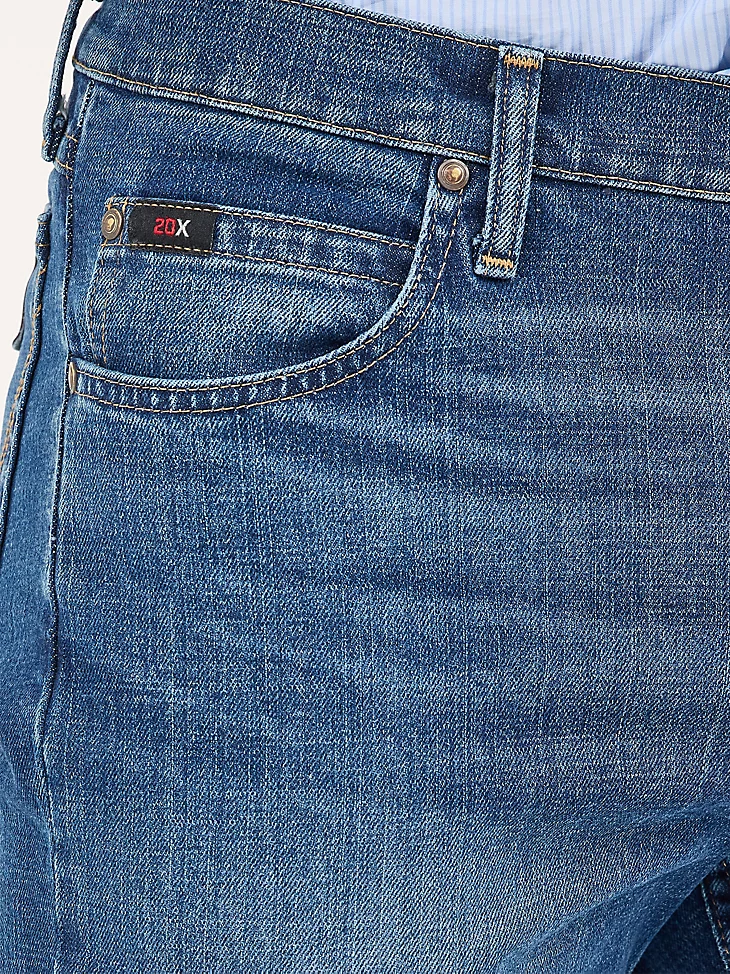 Men's Wrangler Cody Johnson 20X® Advanced Comfort 02 Competition Regular Fit Jean - Image 8