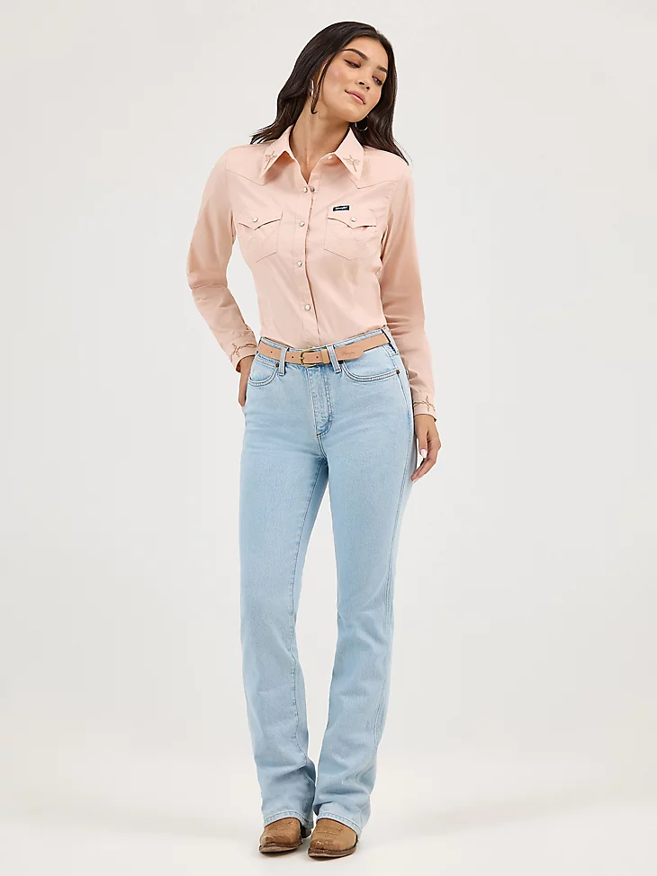 Women's Wrangler Embroidered Collar Slim Western Snap Shirt - Image 4