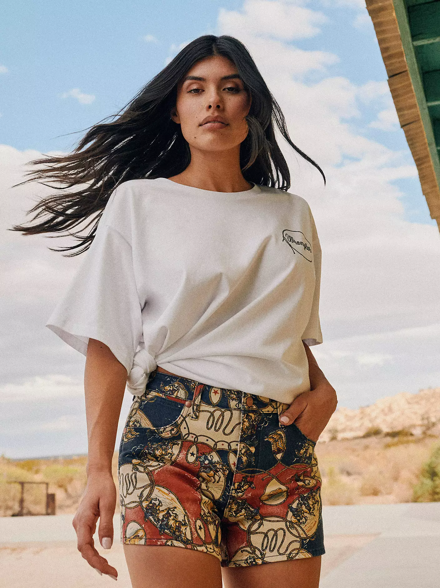 Wrangler Rodeo Snaps Oversized Tee - Image 11