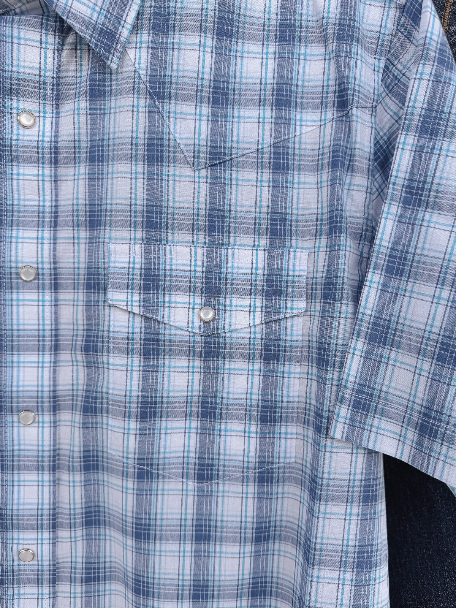Wrangler Men's Pearl Snap Button Up Short Sleeve - Image 3