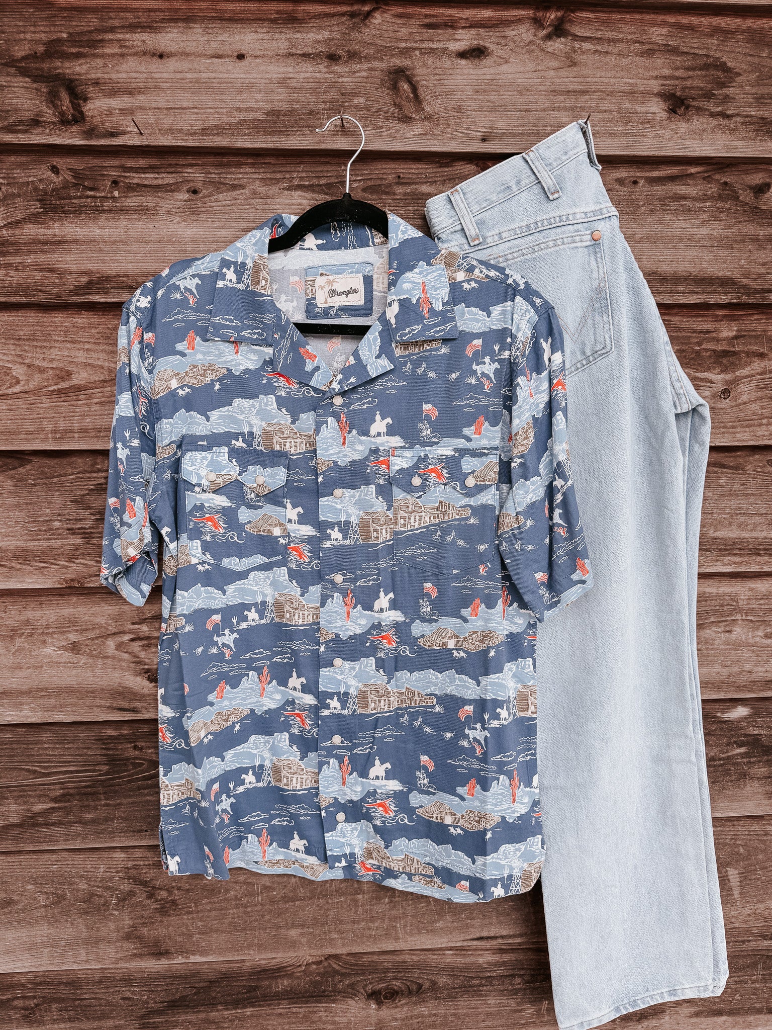 Wrangler Men's Out West Pearl Snap Shirt - Image 7