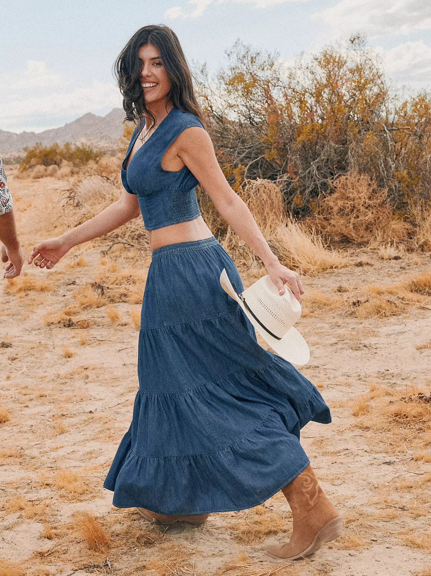 Wrangler Retro Denim Tiered Maxi Skirt - Image 9