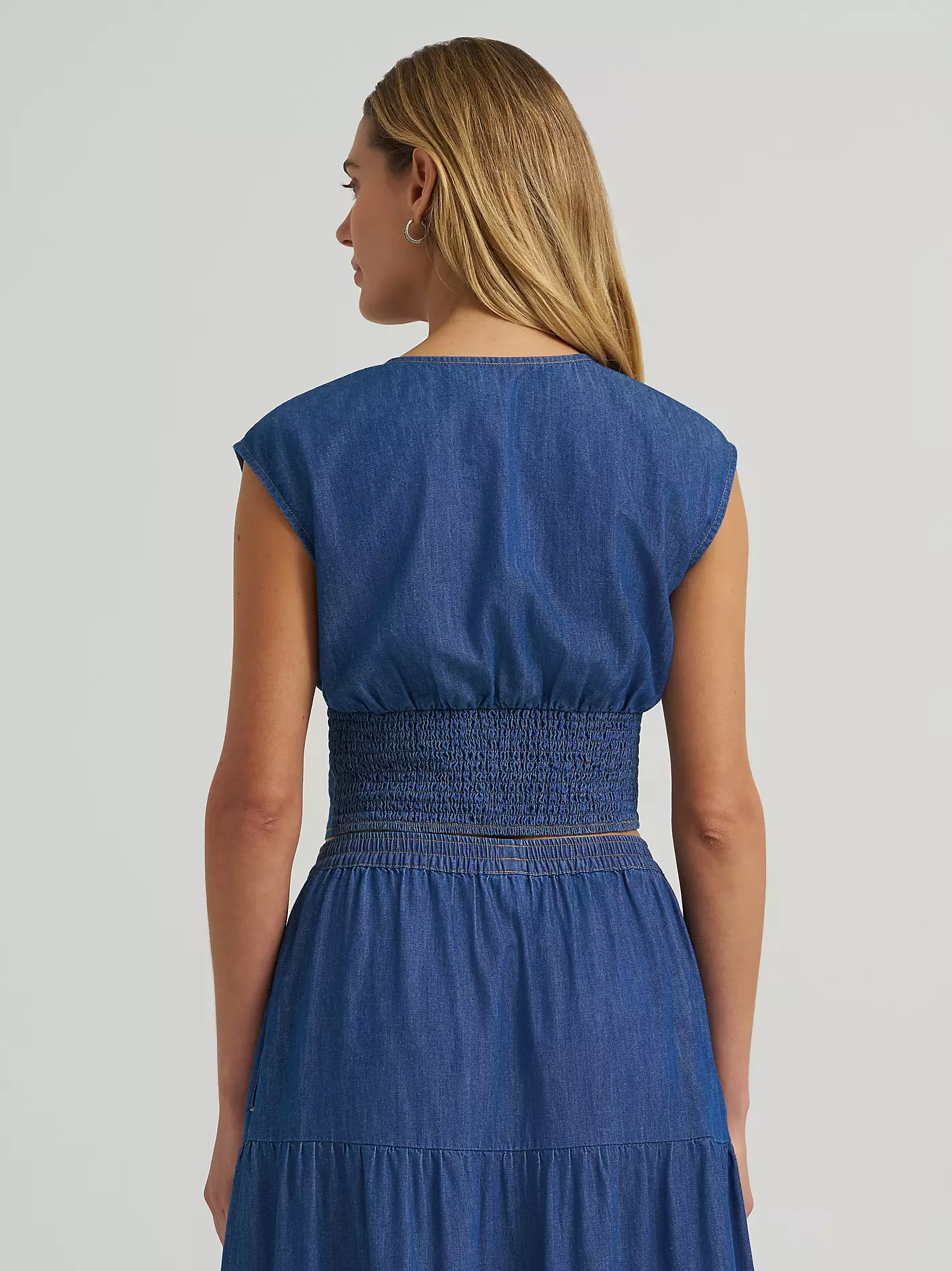 Wrangler Retro Smocked Crop Denim Blouse - Image 11