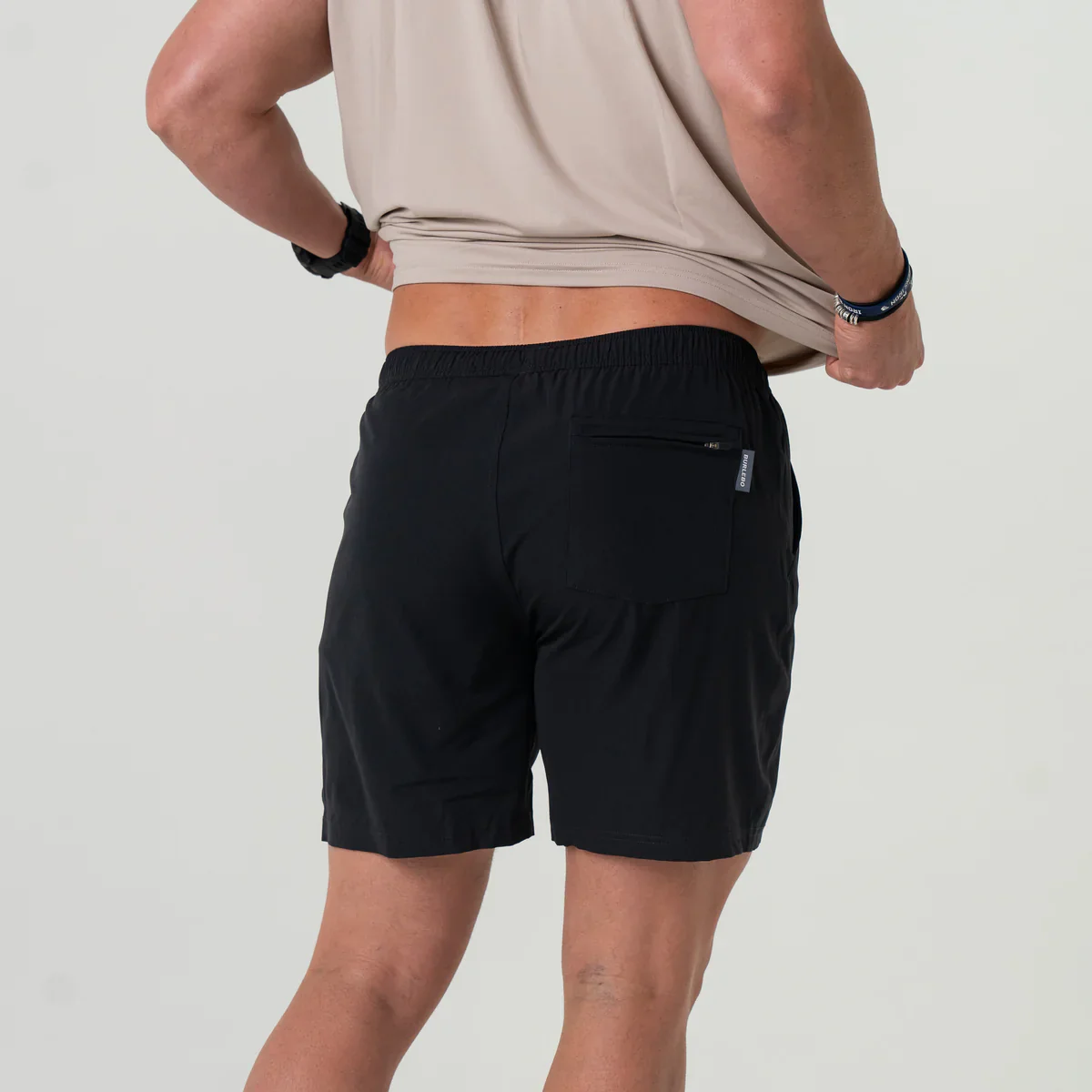 Burlebo Men's 5.5" Athletic Short in Heather Black/Retro Camo Duck Liner - Image 5