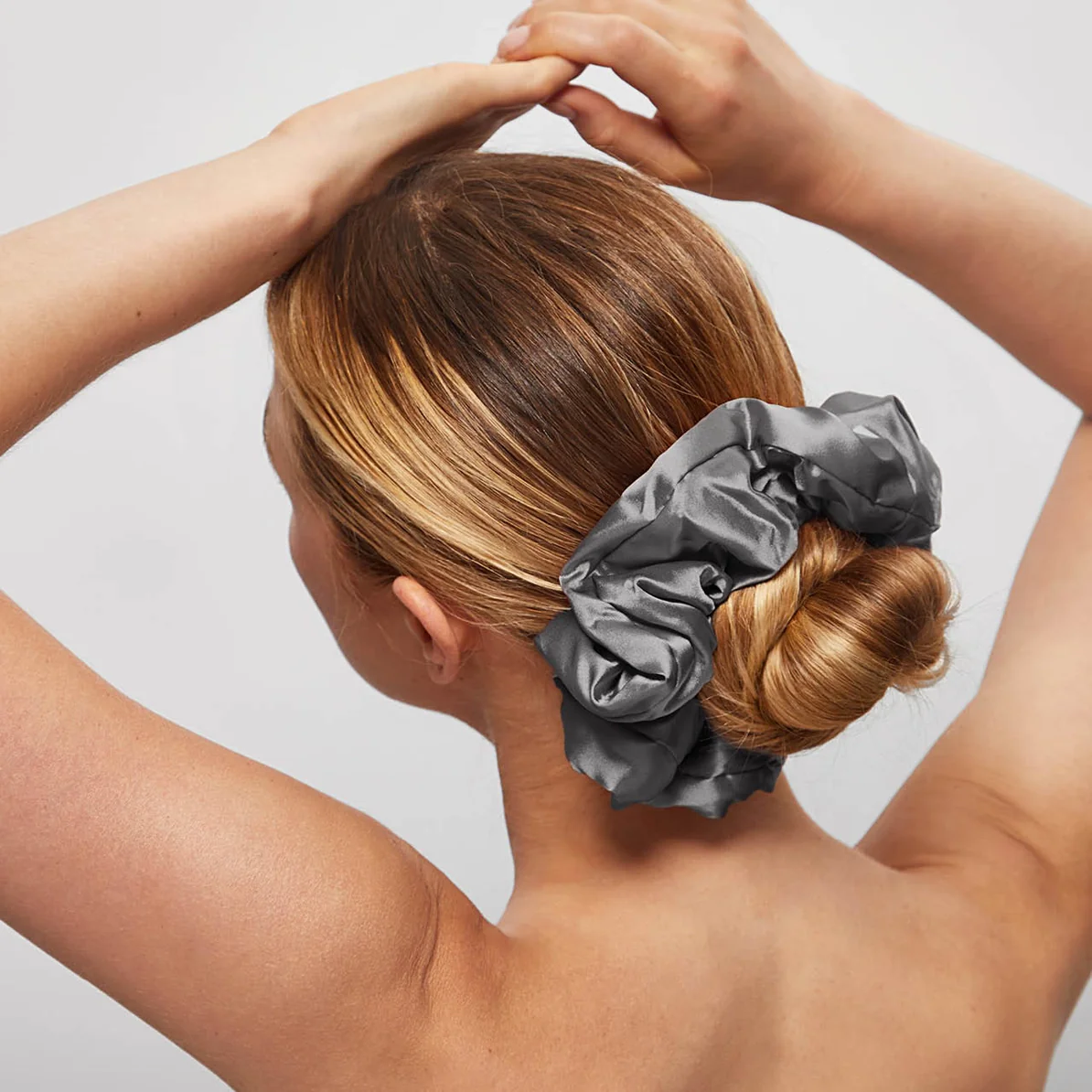 Kitsch Satin Sleep Pillow Scrunchies - Charcoal Gold - Image 3