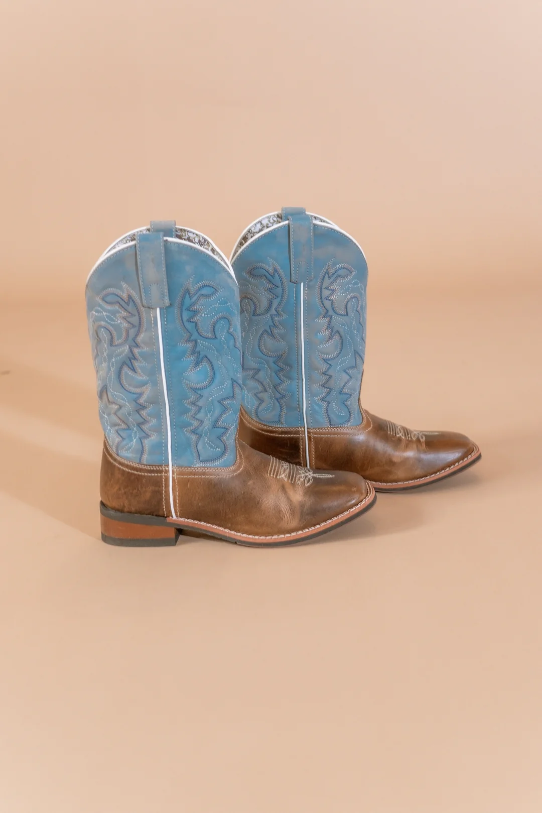 Laredo Women's 11" Darla Leather Wide Square Toe Boot - Image 2