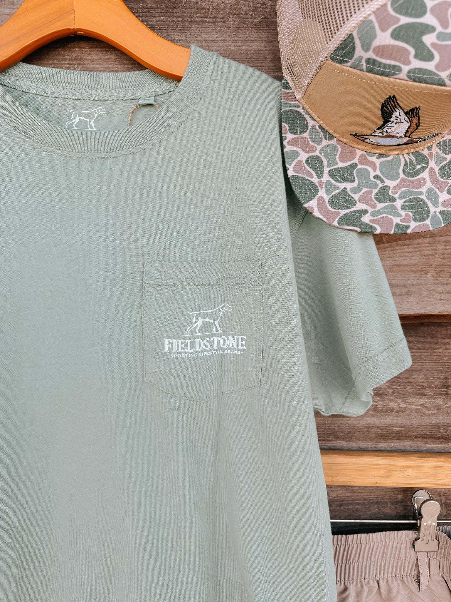 Fieldstone English Setter T-Shirt in Bay - Image 4