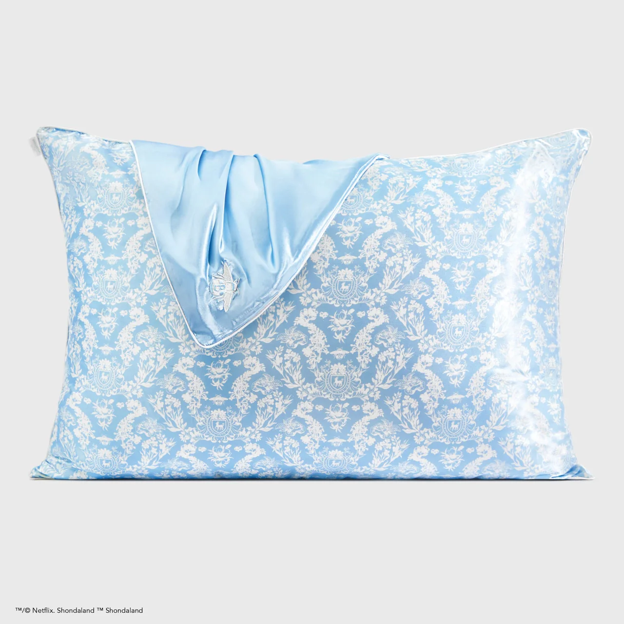 Kitsch X Bridgerton Satin Pillowcase - Toile De Blue - Image 3