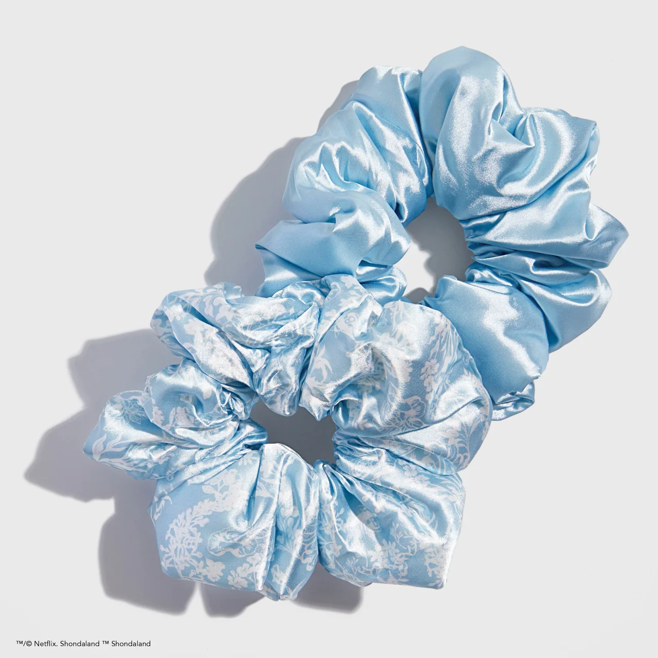 Kitsch X Bridgerton Satin Pillow Scrunchies - Toile De Blue - Image 5