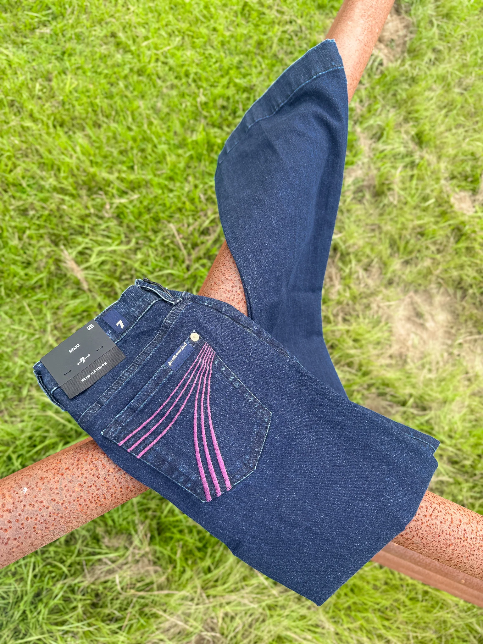 7 For All Mankind Slim Illusion Dojo Classical Jeans - Image 5