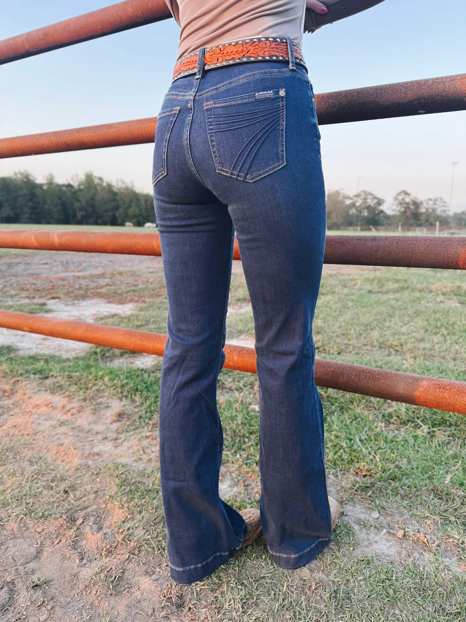 7 For All Mankind XRT Moreno Dojo Flare Jeans - Image 5
