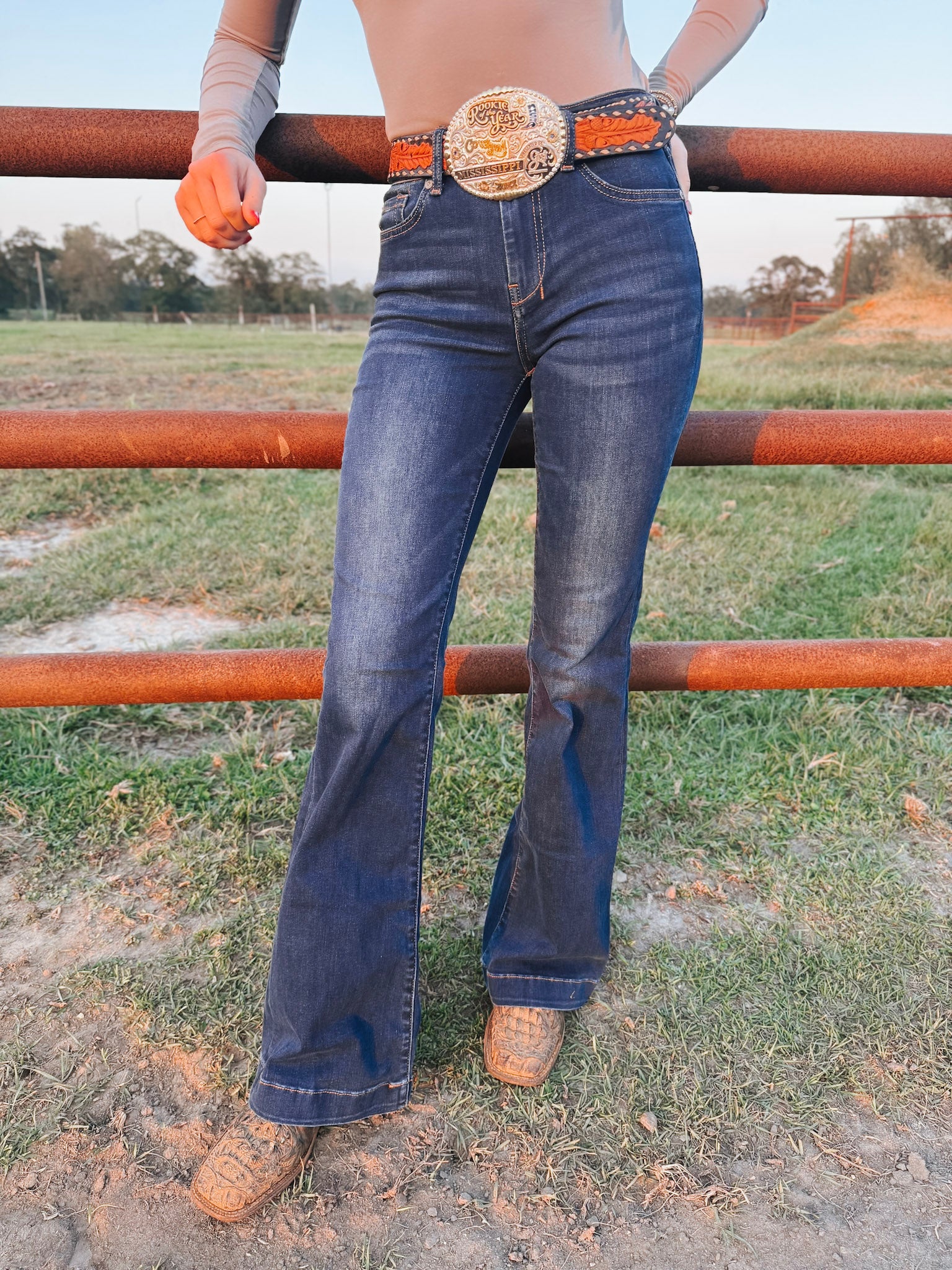 7 For All Mankind XRT Moreno Dojo Flare Jeans - Image 8