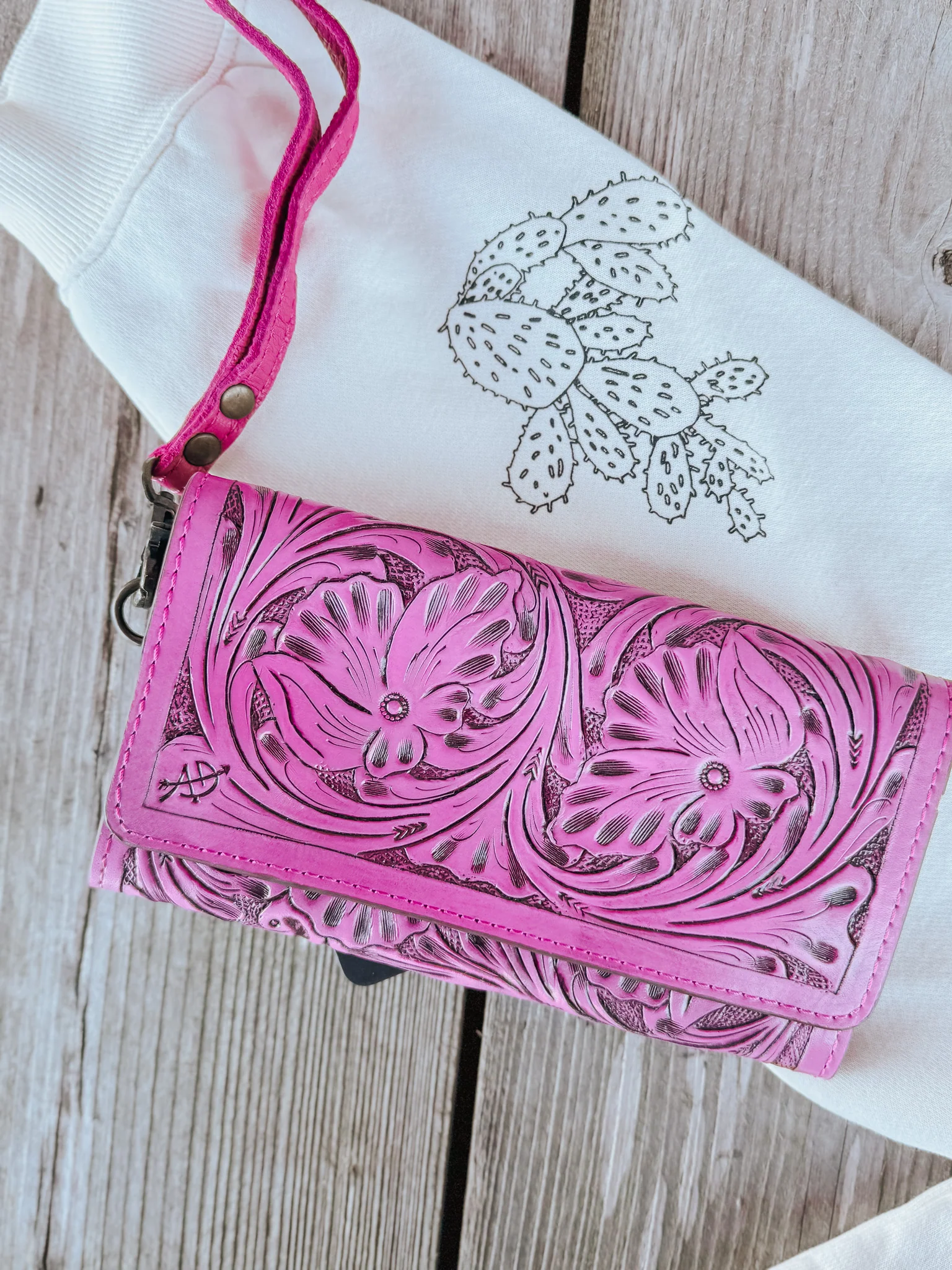 American Darling Pink Tulled Wallet - Image 4