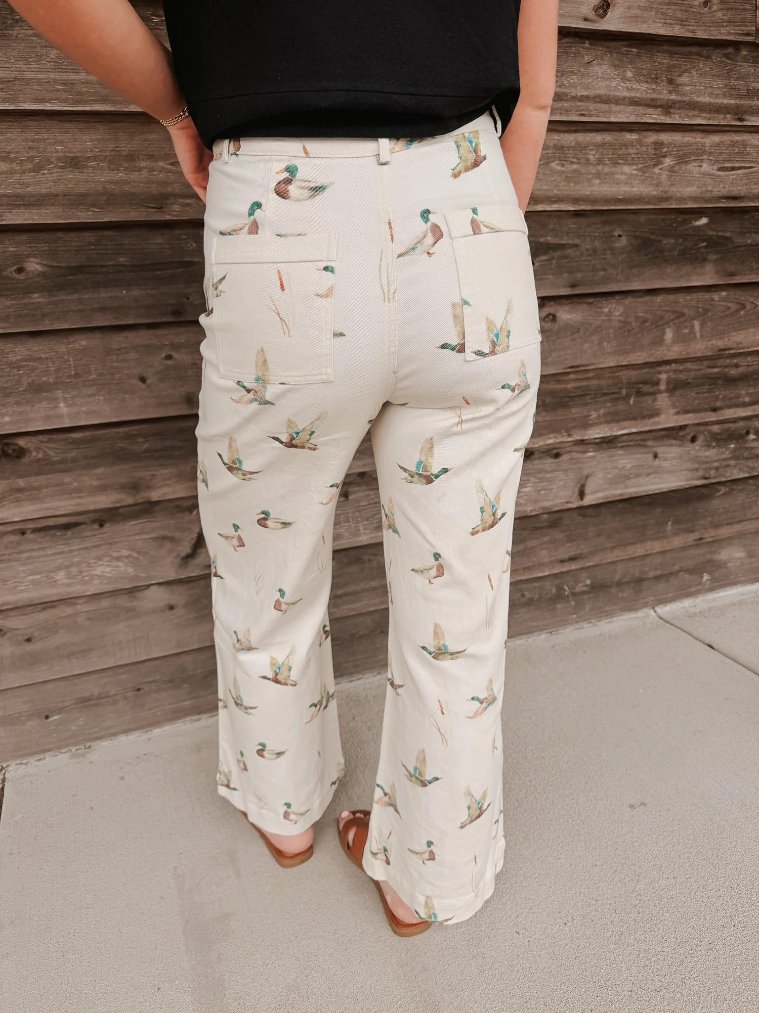 Mallard Stretch Denim Wide Leg Jeans in Ivory - Image 5