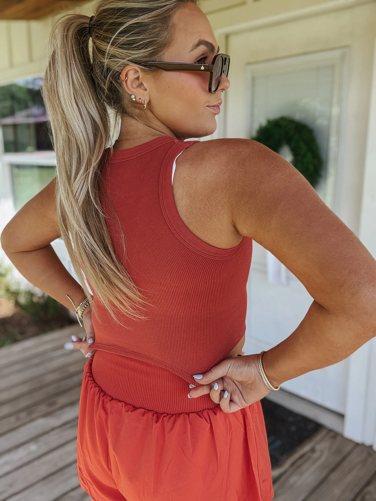 Serving Looks Tank in Brick Red - Image 3