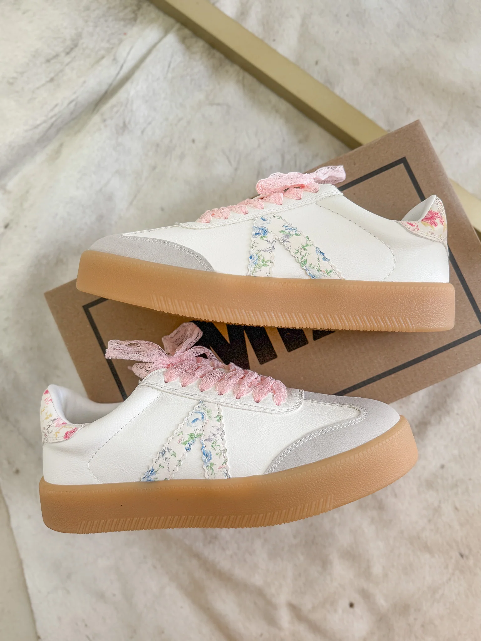 Floral Fields White Sneakers - Image 12
