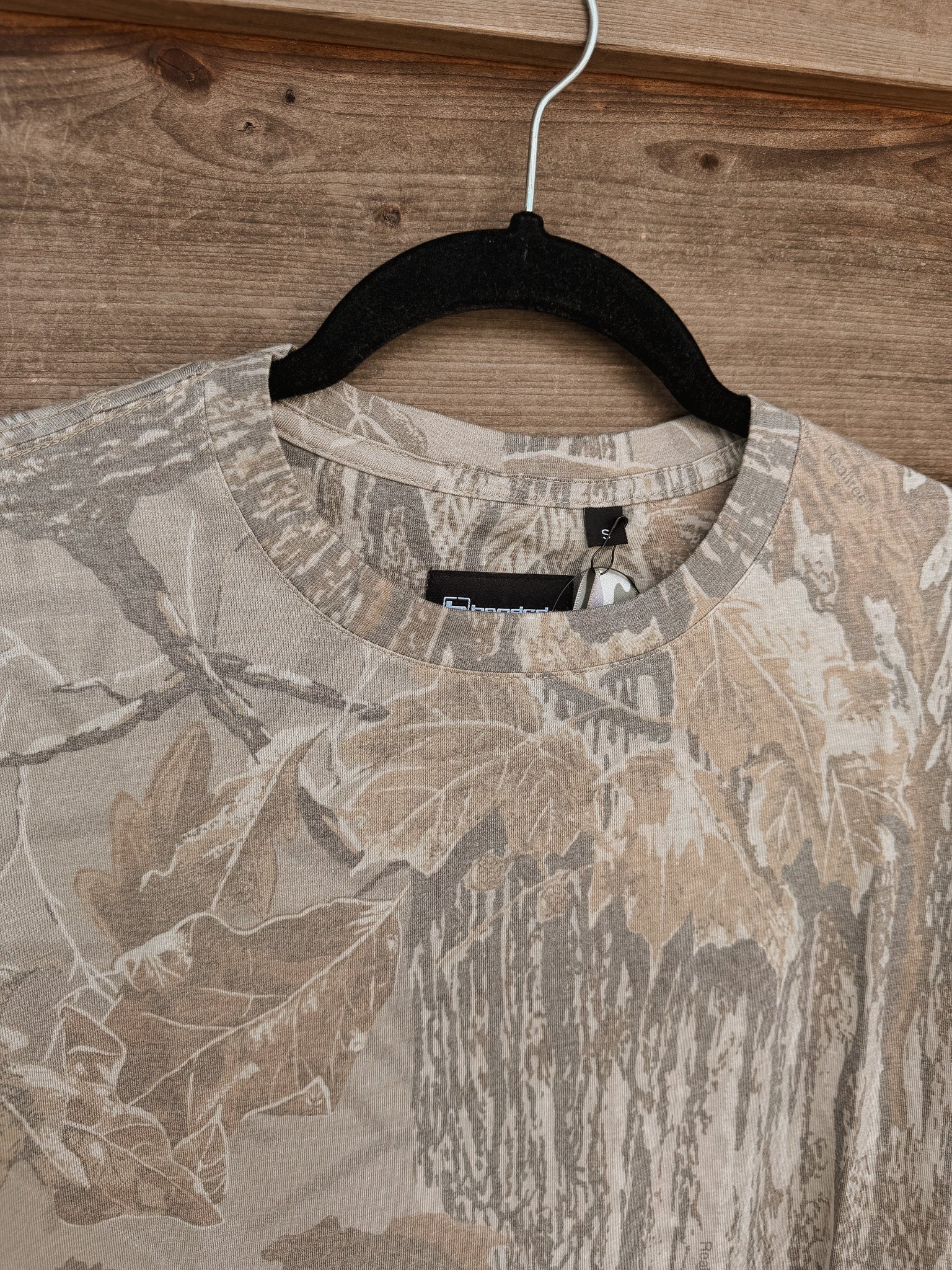 Banded Unisex Edit Tee | Realtree Xtra Grey - Image 5