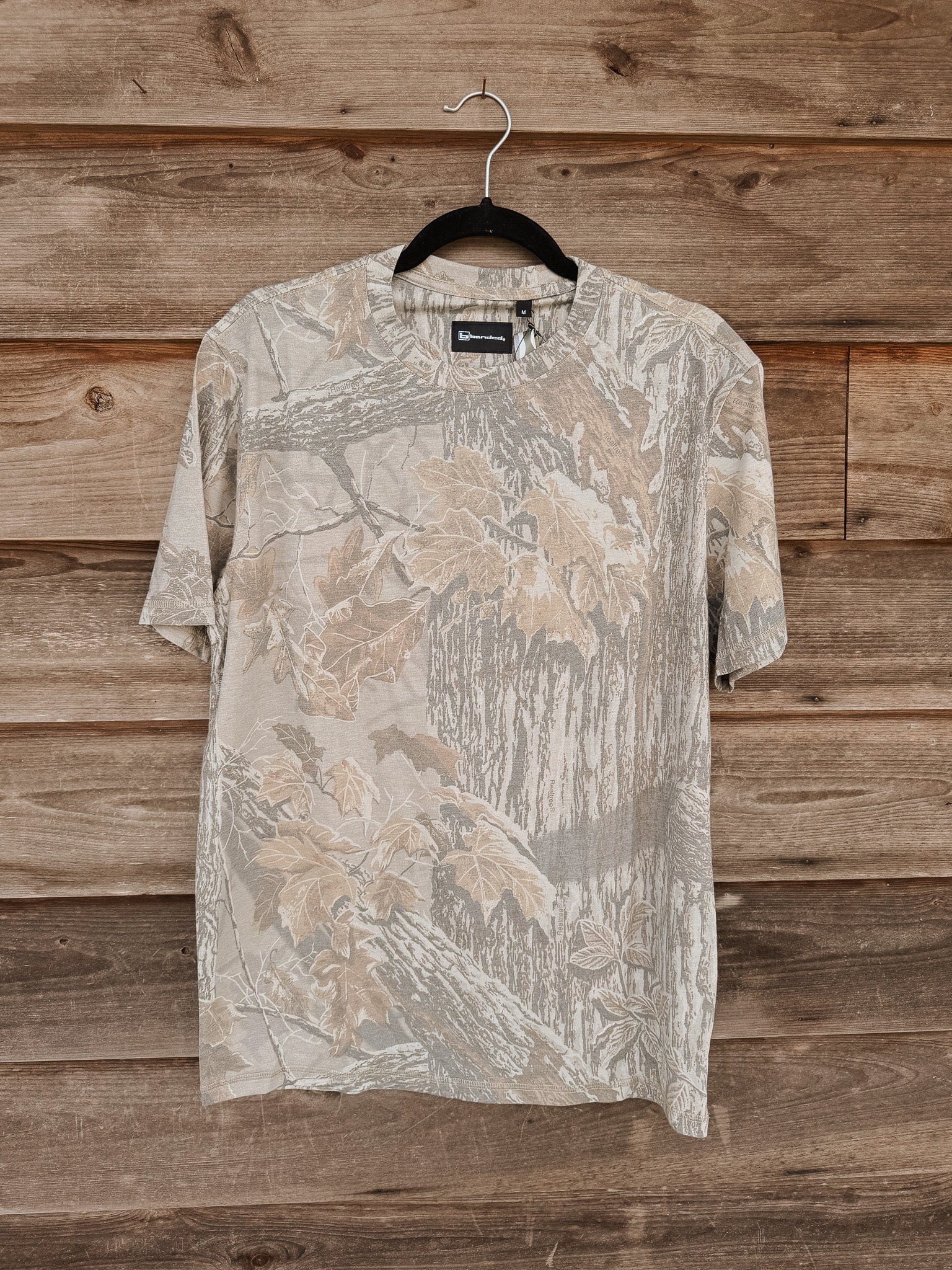 Banded Men's Essential Tee | Realtree Xtra Grey - Image 4