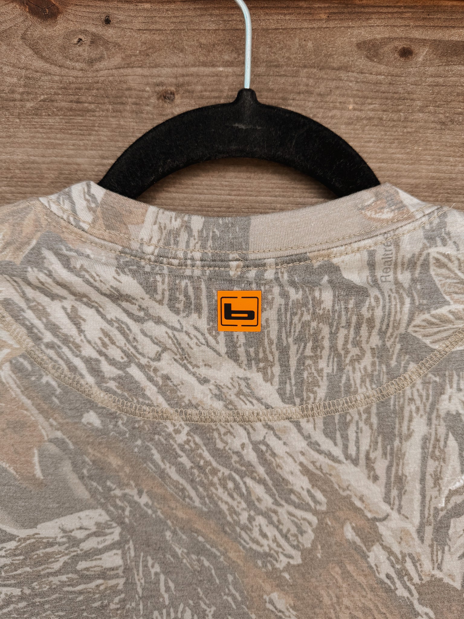 Banded Men's Essential Tee | Realtree Xtra Grey - Image 7
