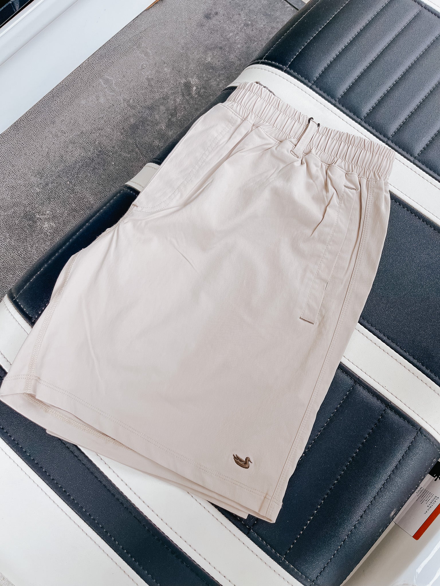 Southern Marsh Men's Billfish Lined Performance Short in Khaki - Image 5