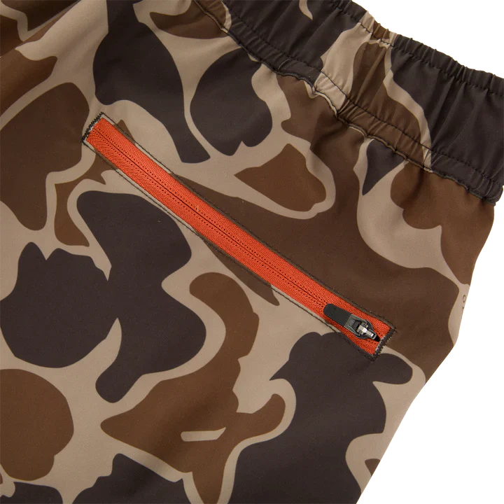 Drake Men's Lake Shore Dock 6" Shorts - Old School - Image 10