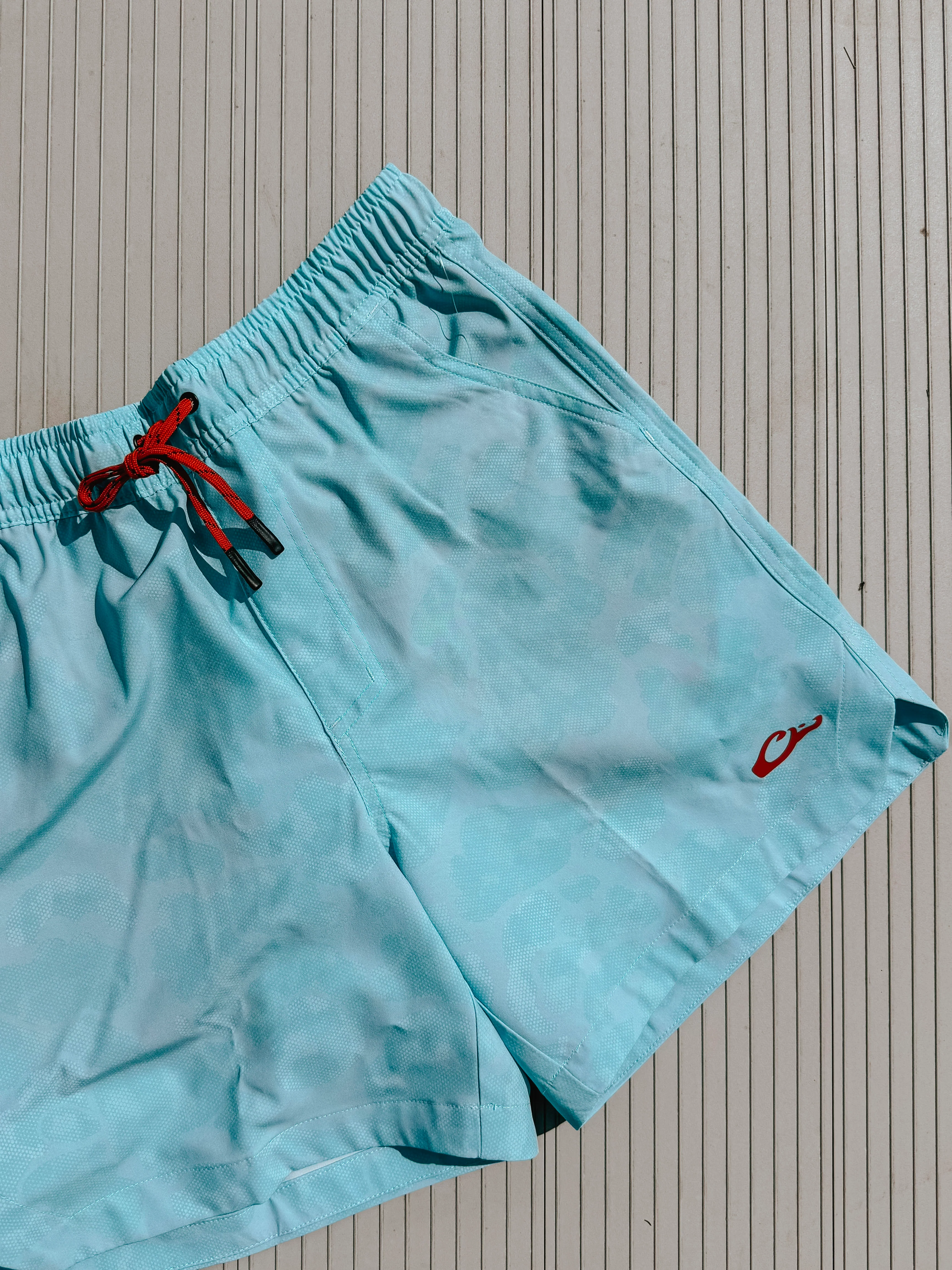 Drake Men's Lake Shore Dock 6" Shorts - Old School Turquoise - Image 2