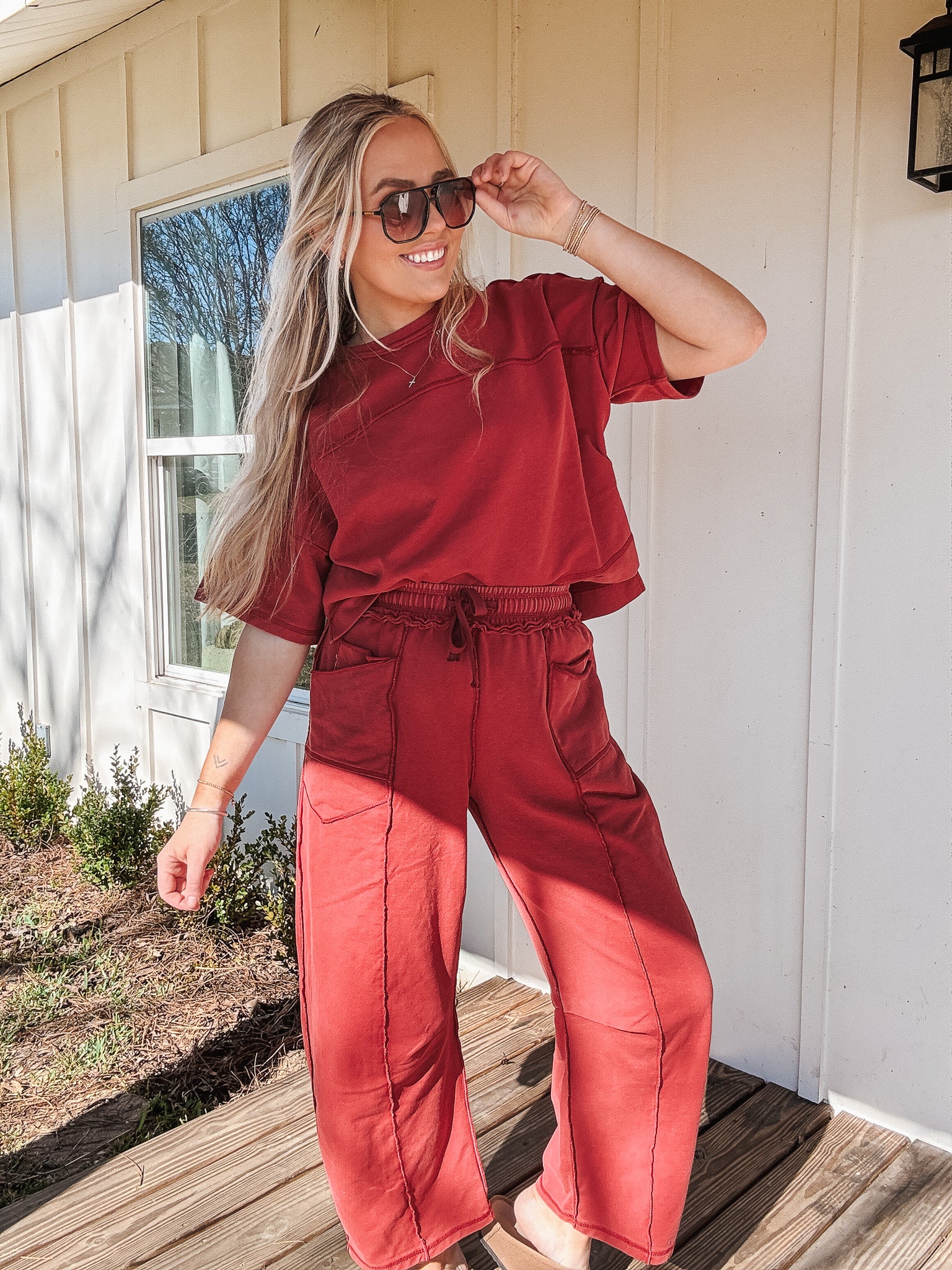 Simple Statement Set in Wine - Image 5