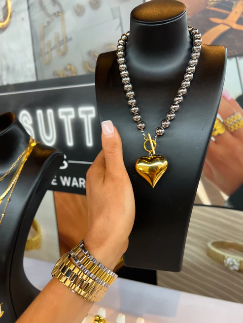 Glam Heart Necklace - Image 4