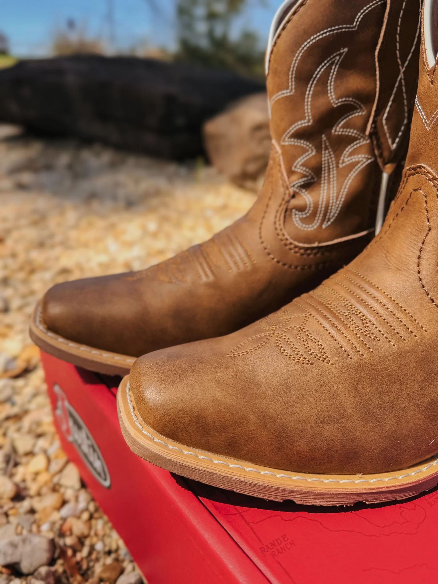 Justin Women's Dee Gypsy Square Toe 7" Boot - Image 7