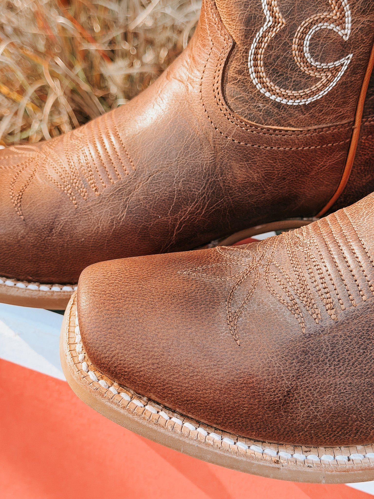 HYER Men's Burrton Western Boots - Image 11